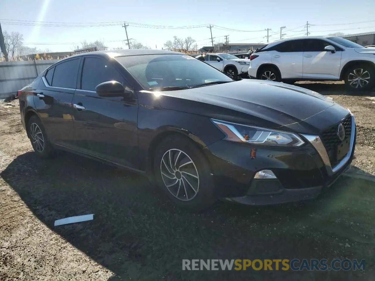 4 Photograph of a damaged car 1N4BL4BV2LC167226 NISSAN ALTIMA 2020