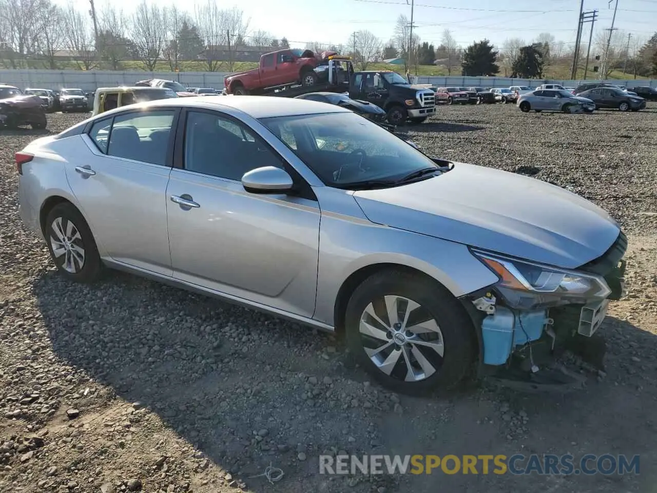 4 Photograph of a damaged car 1N4BL4BV2LC271828 NISSAN ALTIMA 2020
