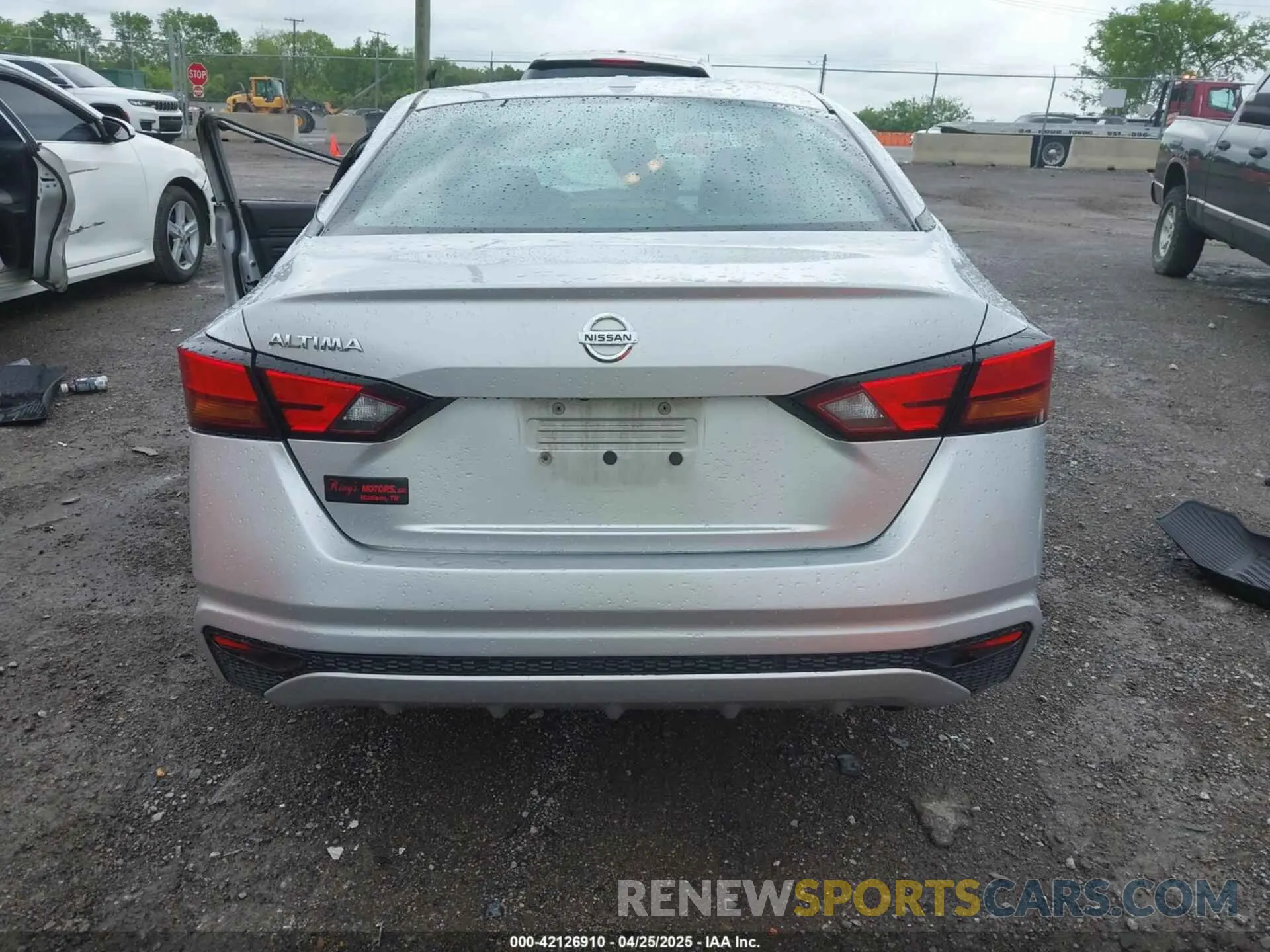 15 Photograph of a damaged car 1N4BL4BV2LN301799 NISSAN ALTIMA 2020