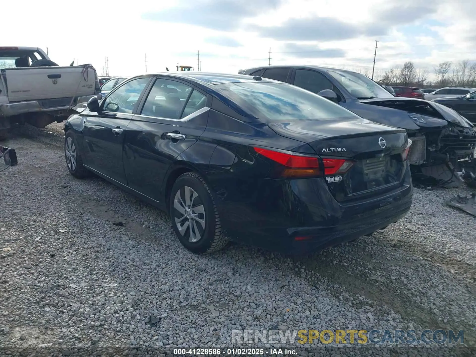 3 Photograph of a damaged car 1N4BL4BV2LN319199 NISSAN ALTIMA 2020