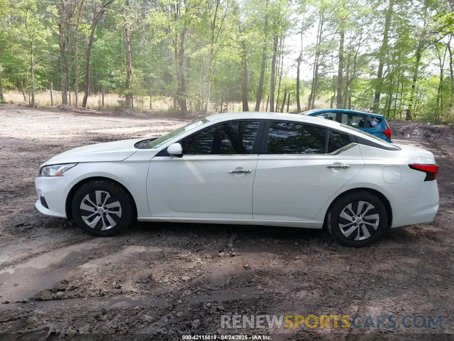 14 Photograph of a damaged car 1N4BL4BV3LC120481 NISSAN ALTIMA 2020