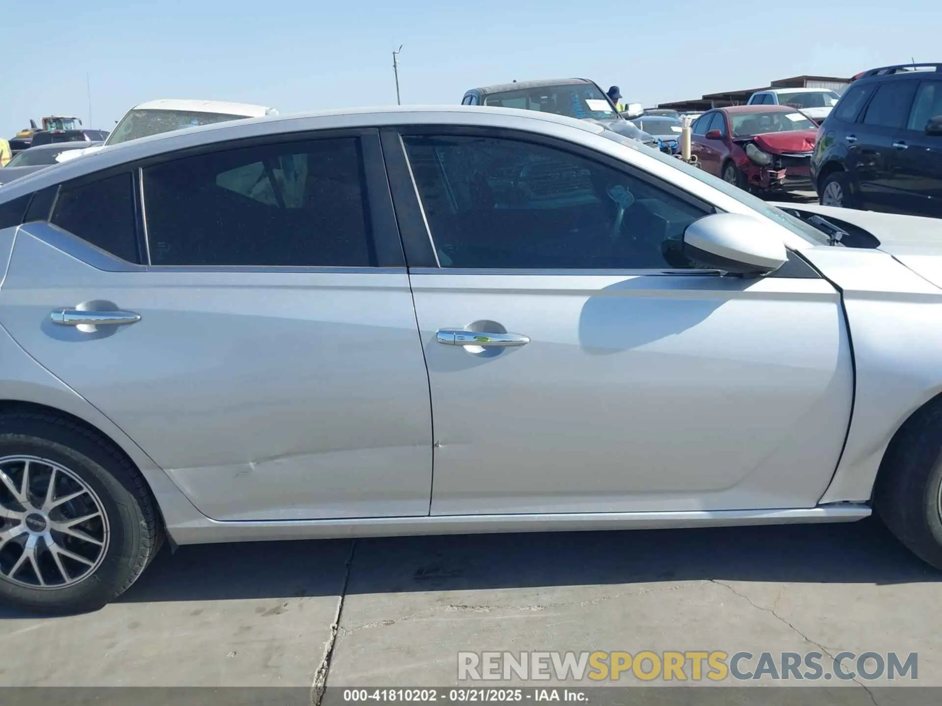 13 Photograph of a damaged car 1N4BL4BV3LC150998 NISSAN ALTIMA 2020