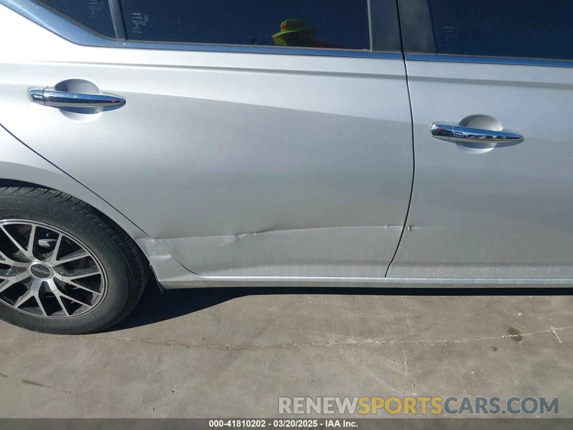 17 Photograph of a damaged car 1N4BL4BV3LC150998 NISSAN ALTIMA 2020