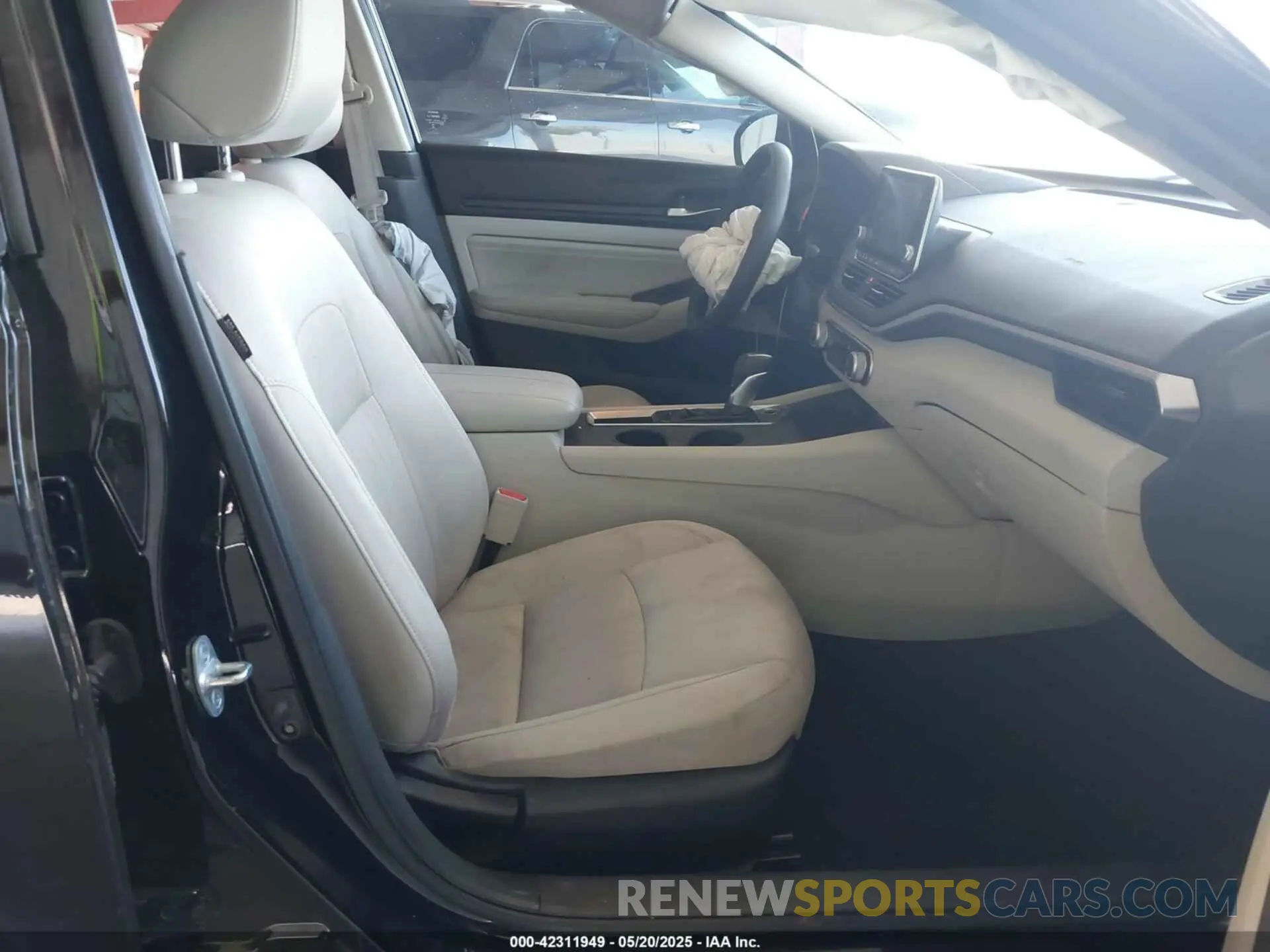 5 Photograph of a damaged car 1N4BL4BV3LC154016 NISSAN ALTIMA 2020