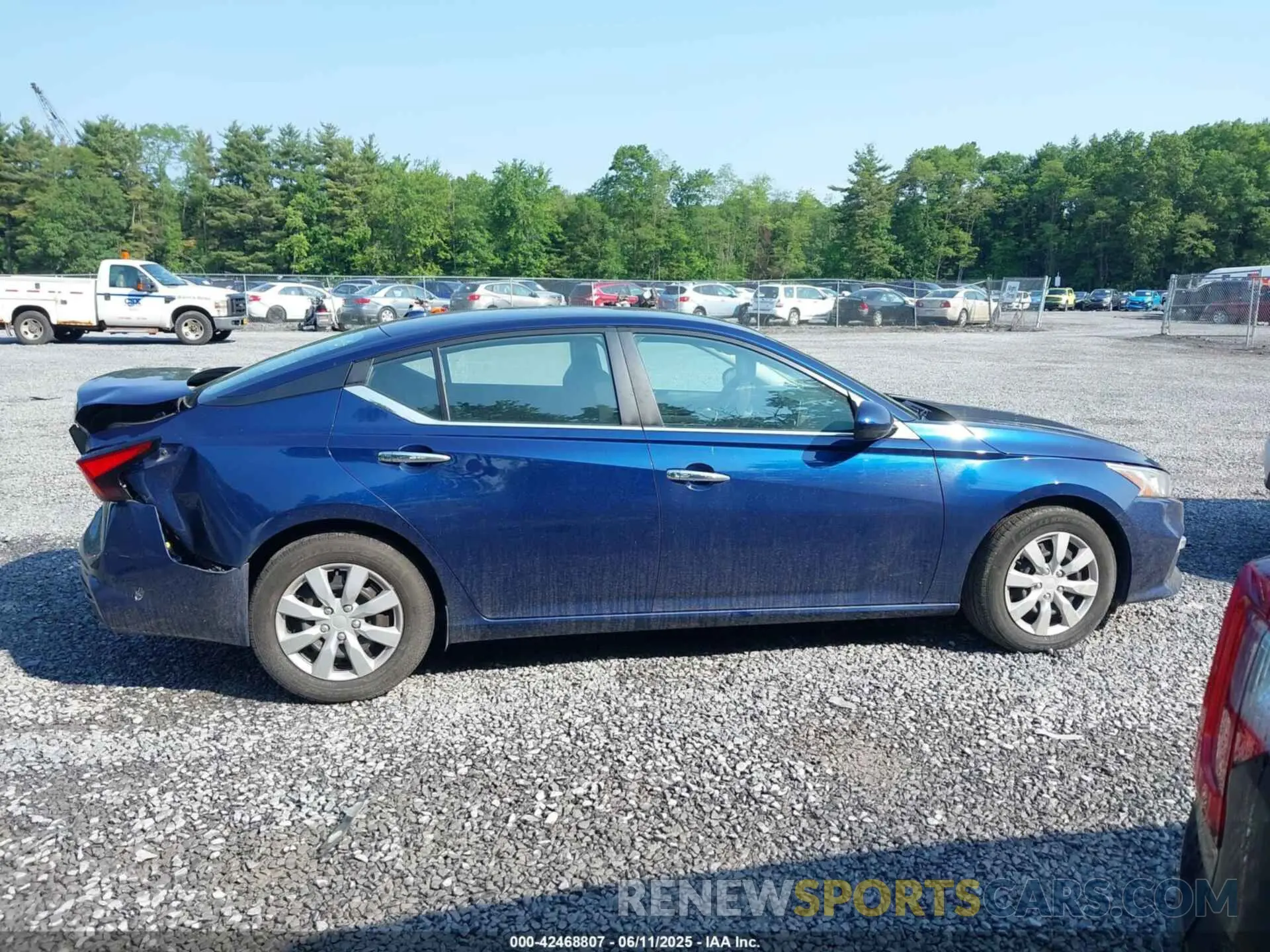 13 Photograph of a damaged car 1N4BL4BV3LC183466 NISSAN ALTIMA 2020