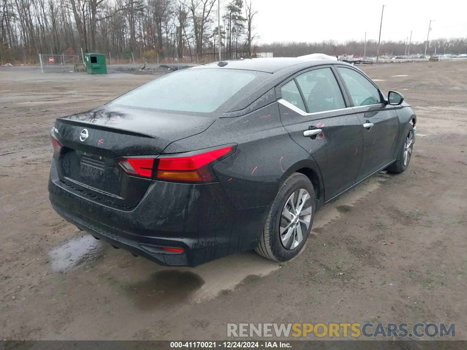 4 Photograph of a damaged car 1N4BL4BV3LC226686 NISSAN ALTIMA 2020