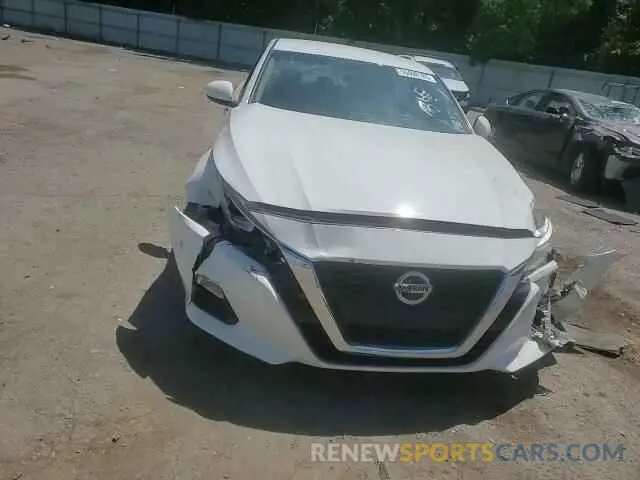 13 Photograph of a damaged car 1N4BL4BV3LC240491 NISSAN ALTIMA 2020