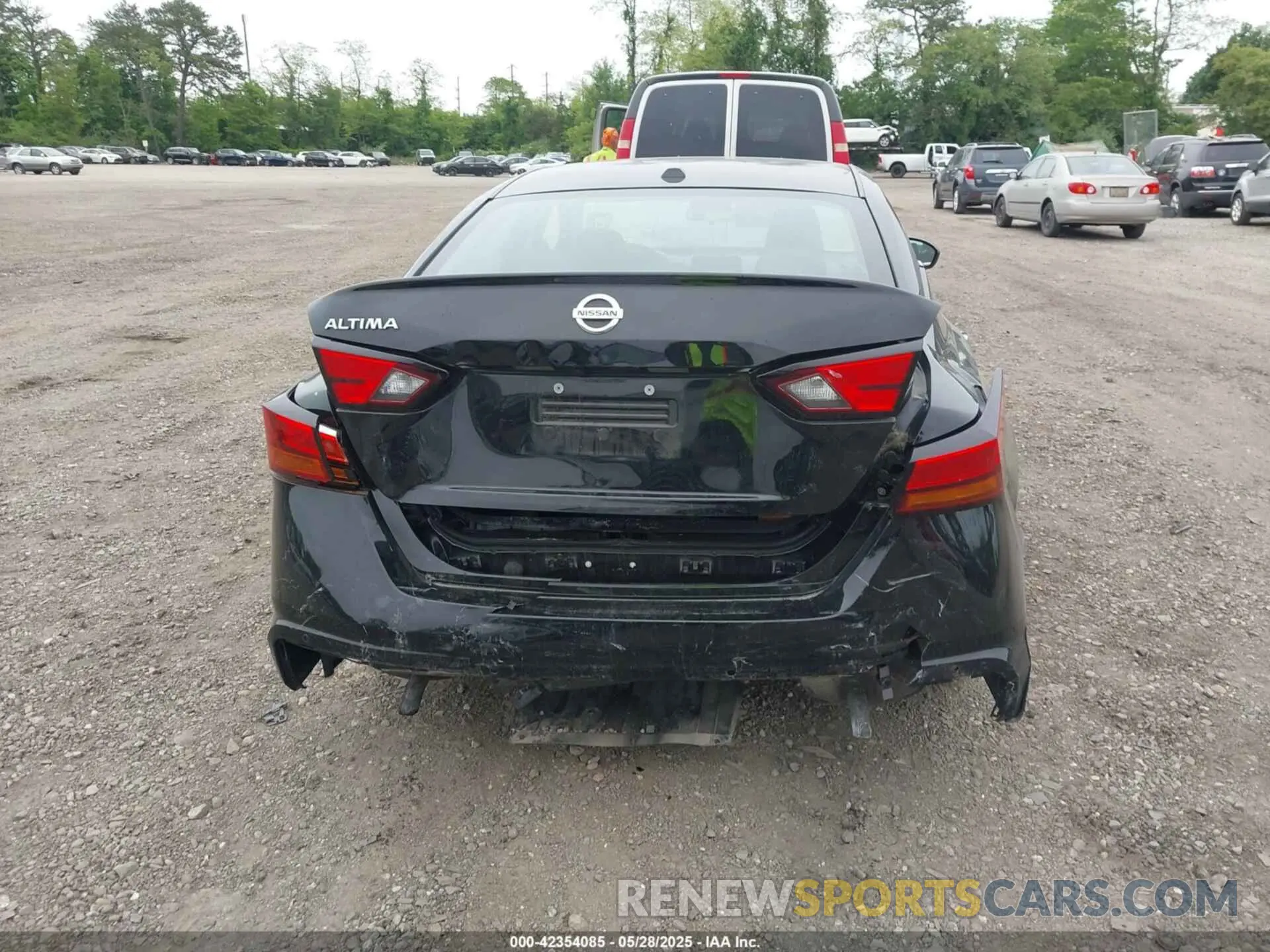 16 Photograph of a damaged car 1N4BL4BV3LC280327 NISSAN ALTIMA 2020