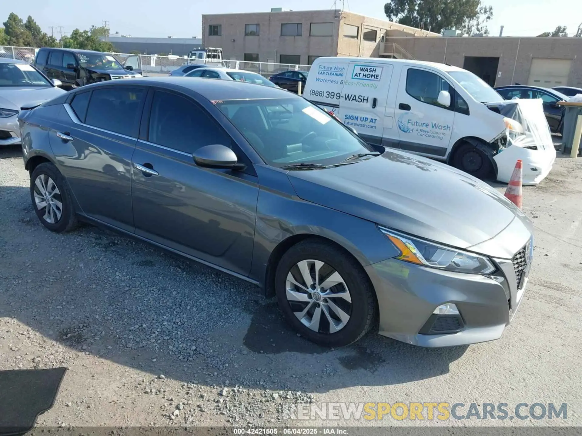 1 Photograph of a damaged car 1N4BL4BV4LC123776 NISSAN ALTIMA 2020