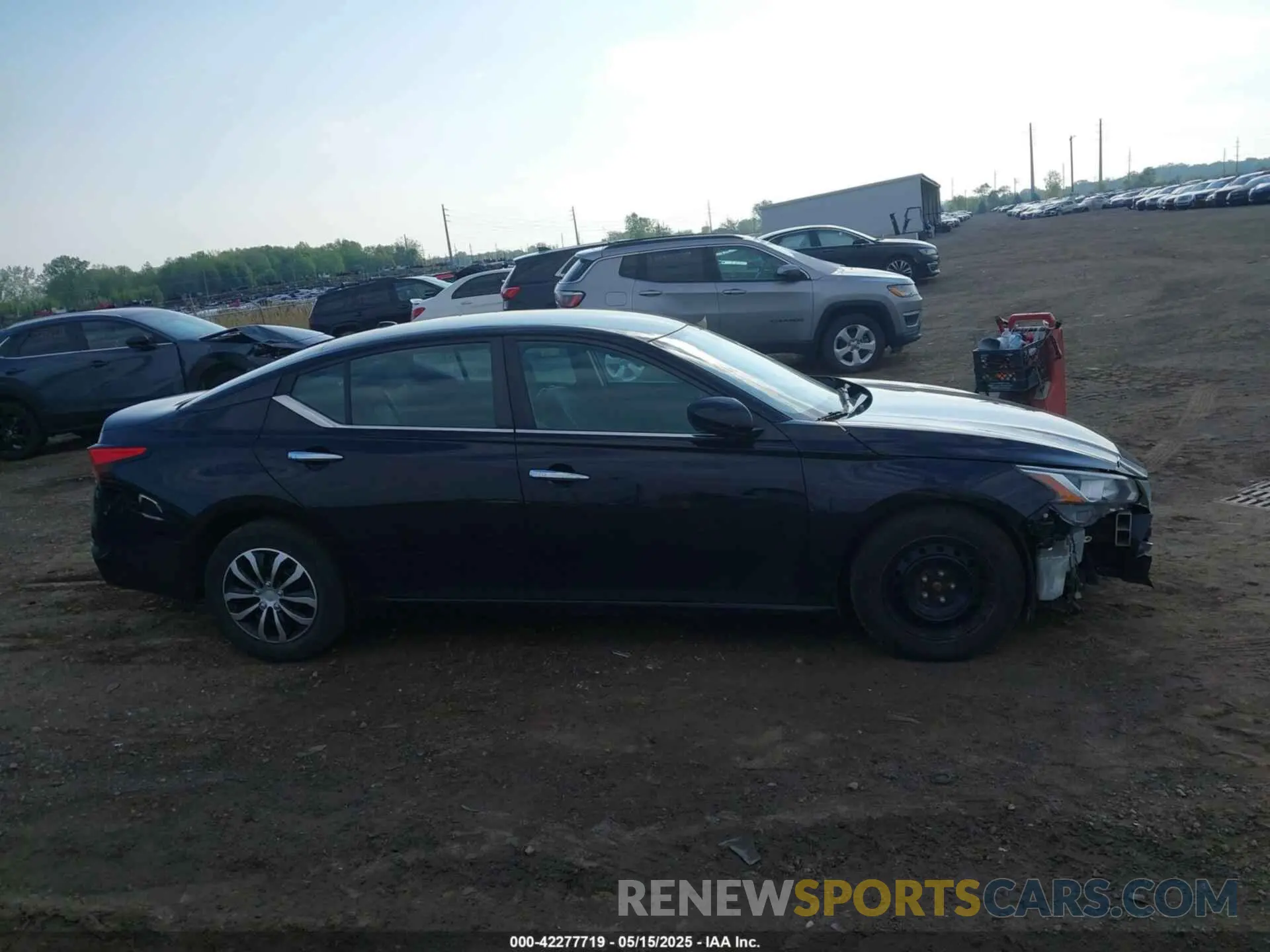 13 Photograph of a damaged car 1N4BL4BV4LC209279 NISSAN ALTIMA 2020