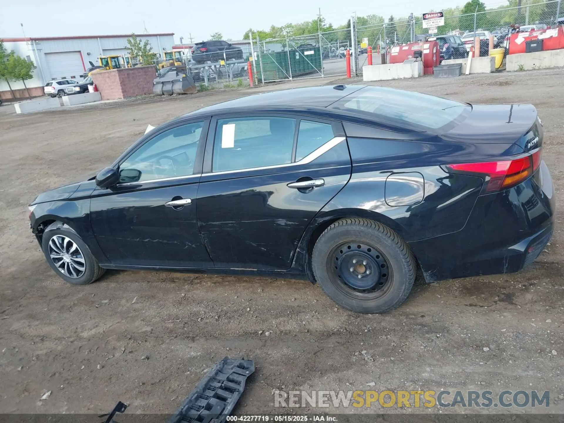 14 Photograph of a damaged car 1N4BL4BV4LC209279 NISSAN ALTIMA 2020