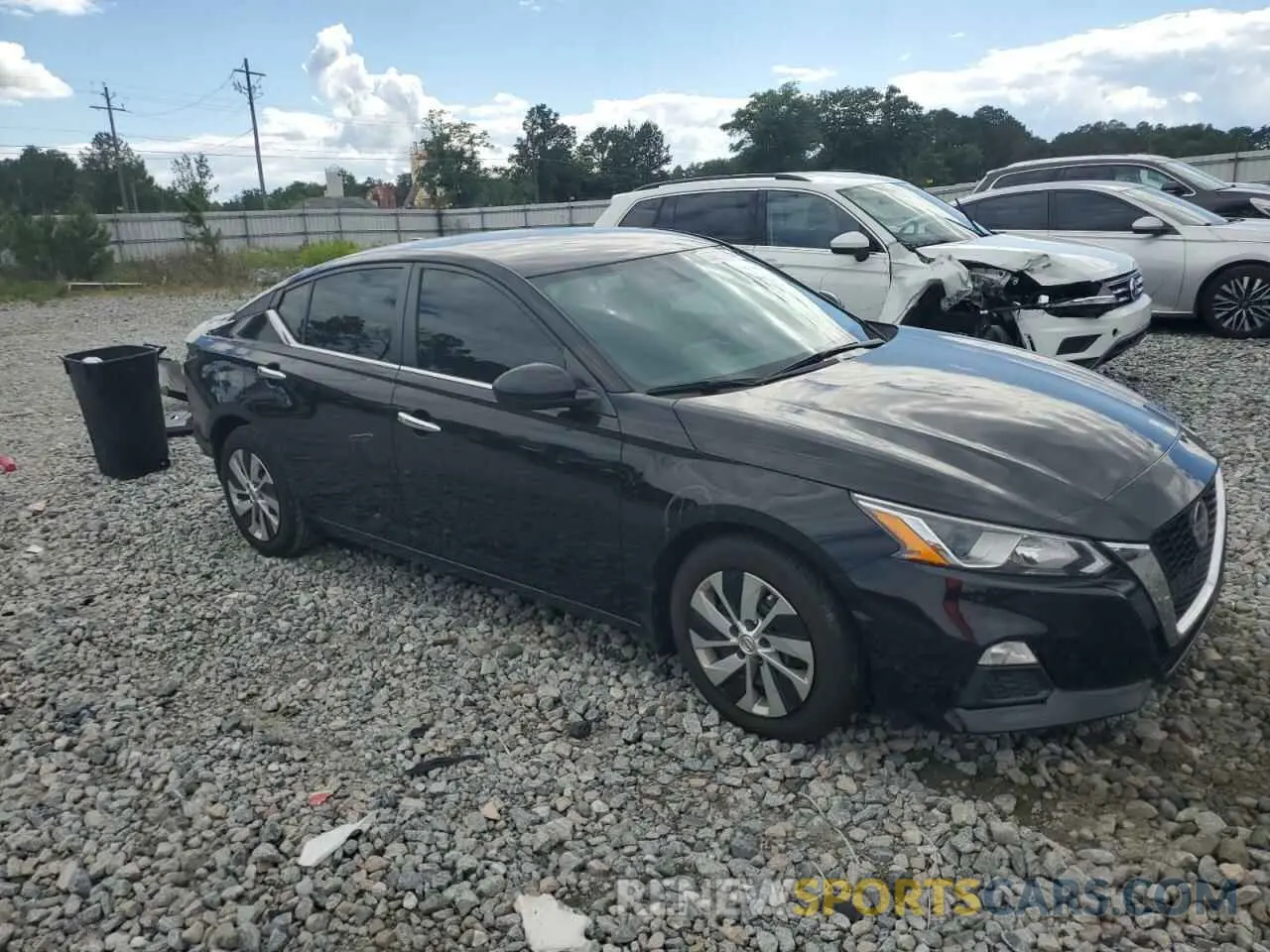 4 Photograph of a damaged car 1N4BL4BV4LC210755 NISSAN ALTIMA 2020