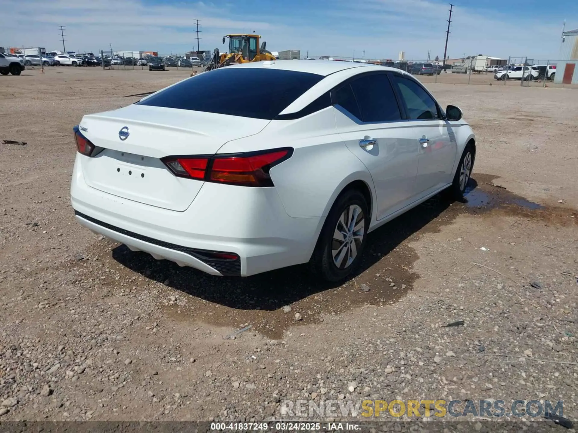 4 Фотография поврежденного автомобиля 1N4BL4BV4LC213462 NISSAN ALTIMA 2020