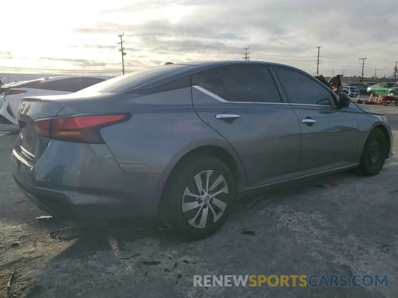 3 Фотография поврежденного автомобиля 1N4BL4BV4LC217589 NISSAN ALTIMA 2020