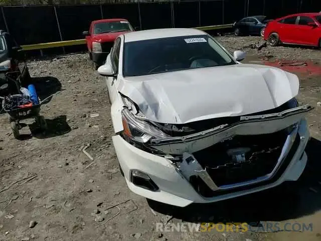 11 Photograph of a damaged car 1N4BL4BV4LC242153 NISSAN ALTIMA 2020