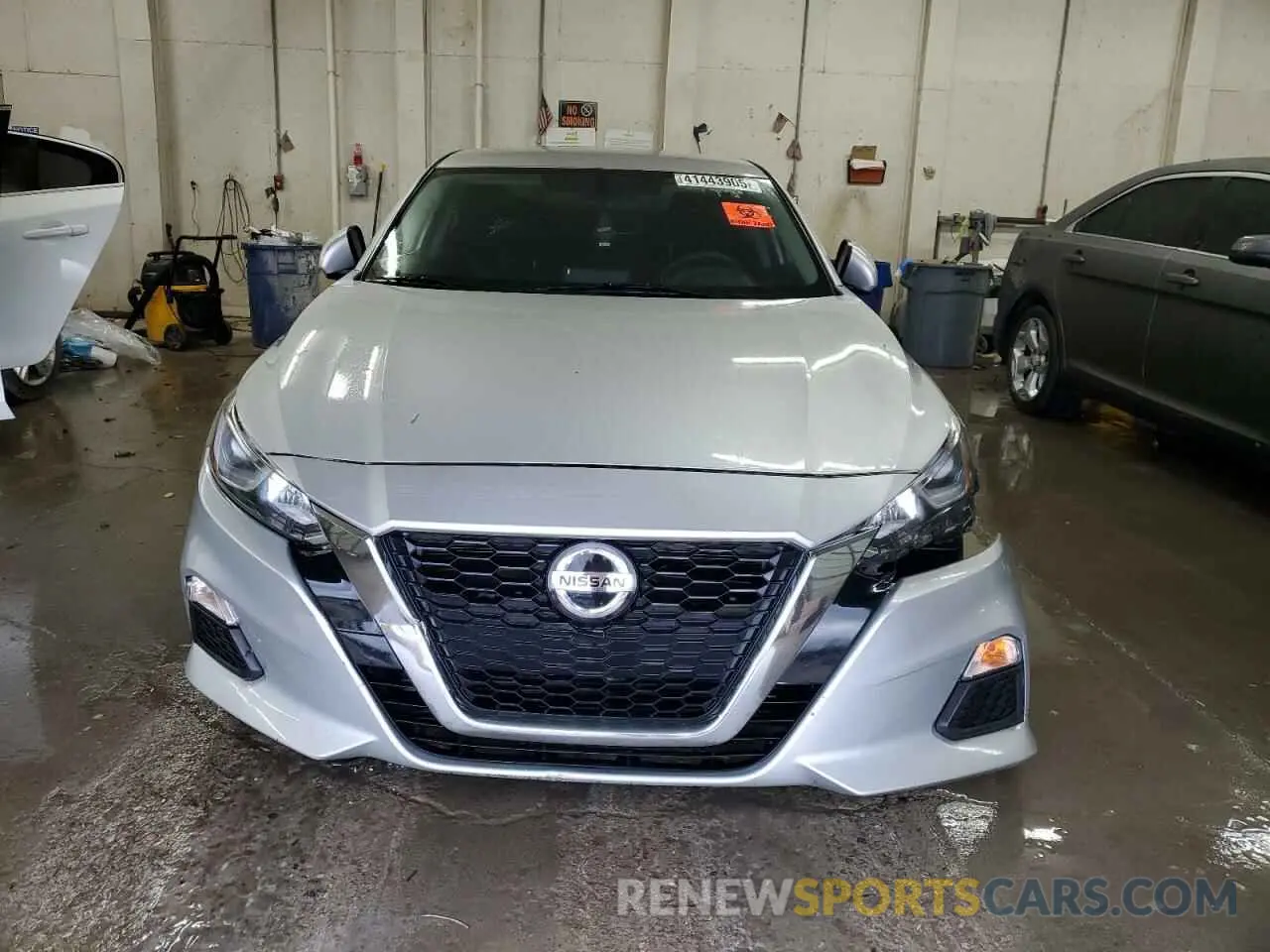 5 Photograph of a damaged car 1N4BL4BV5LC118277 NISSAN ALTIMA 2020