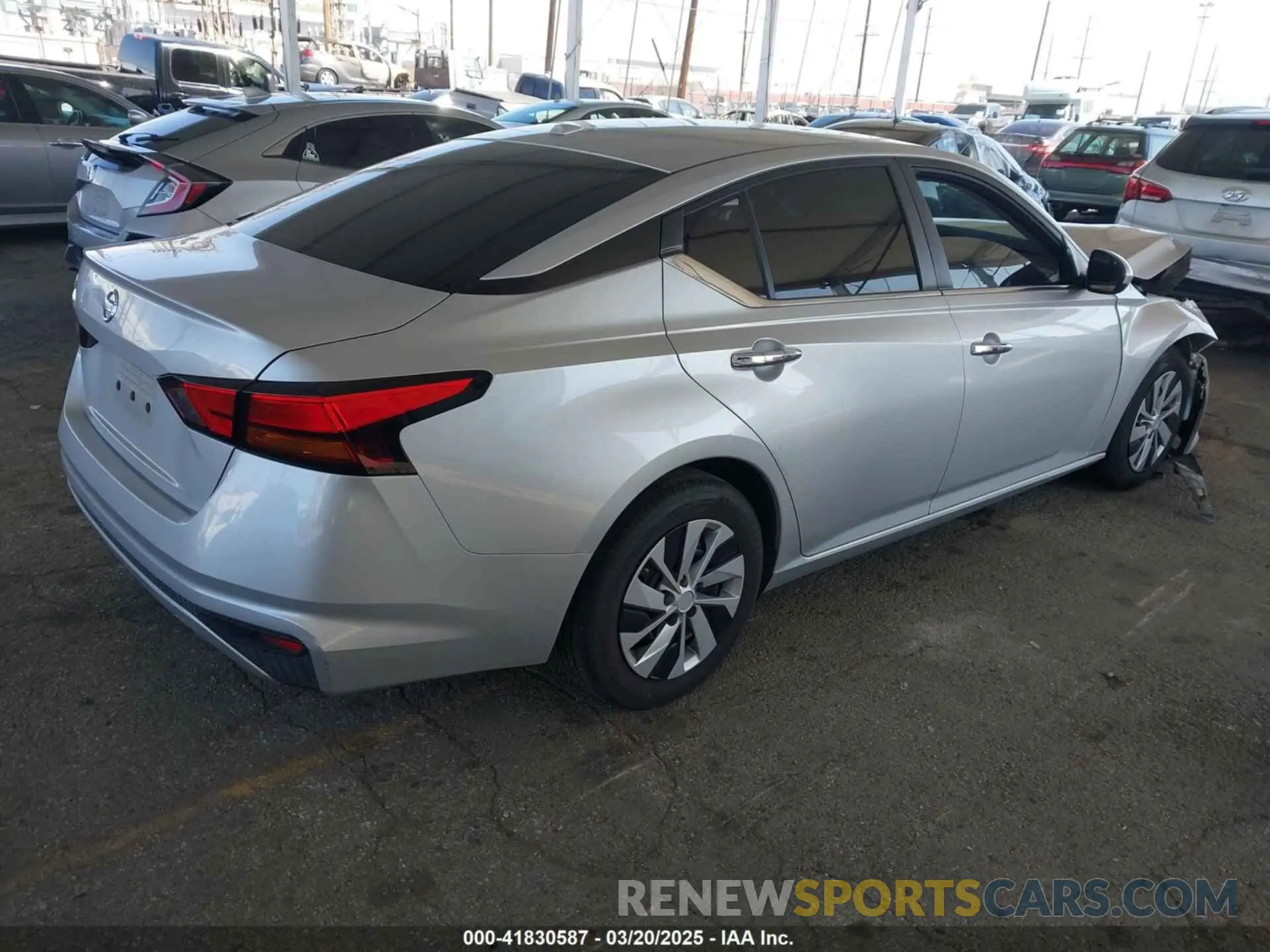 4 Photograph of a damaged car 1N4BL4BV5LC147469 NISSAN ALTIMA 2020