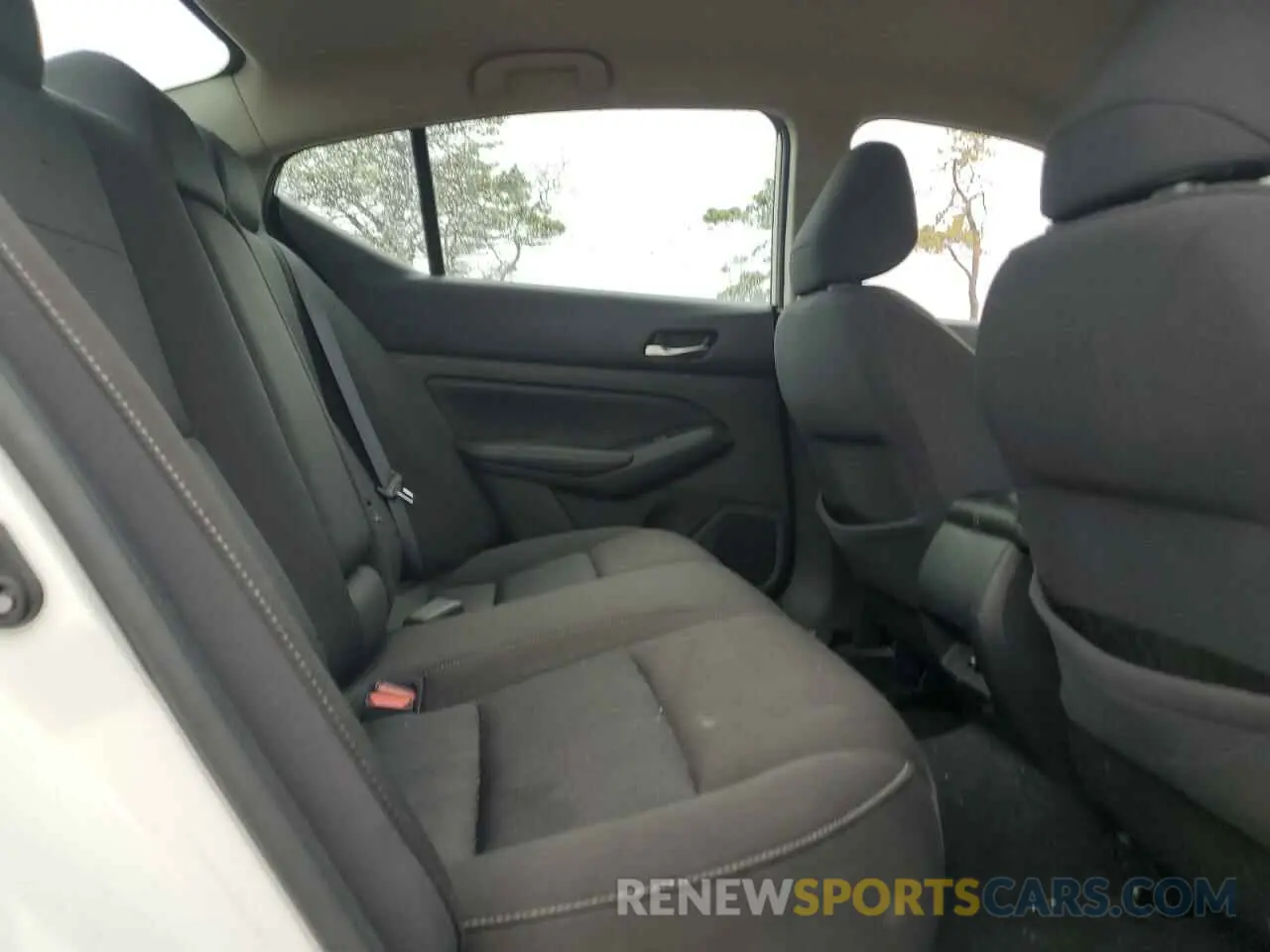 10 Photograph of a damaged car 1N4BL4BV5LC182397 NISSAN ALTIMA 2020