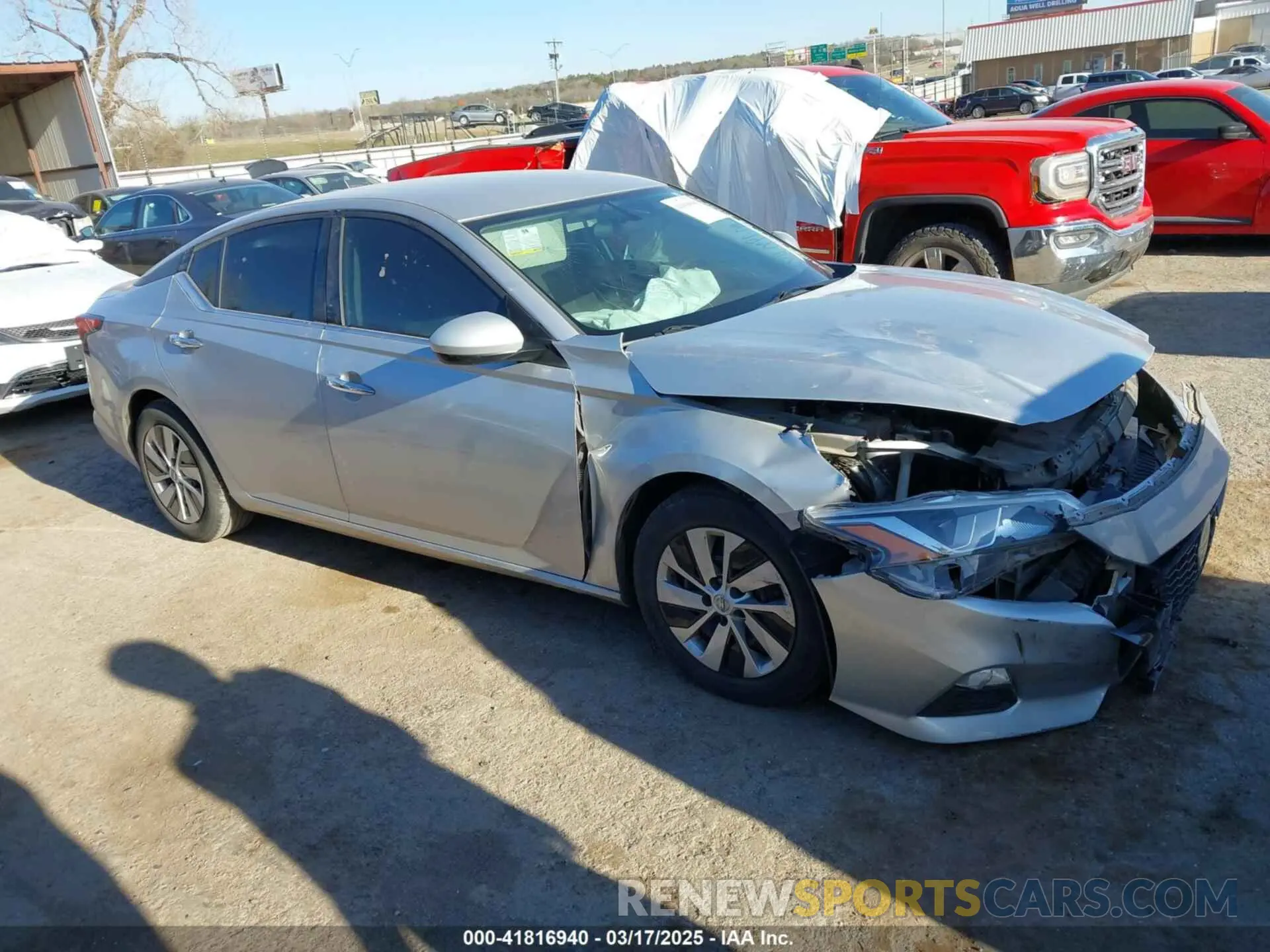 13 Photograph of a damaged car 1N4BL4BV5LC202308 NISSAN ALTIMA 2020