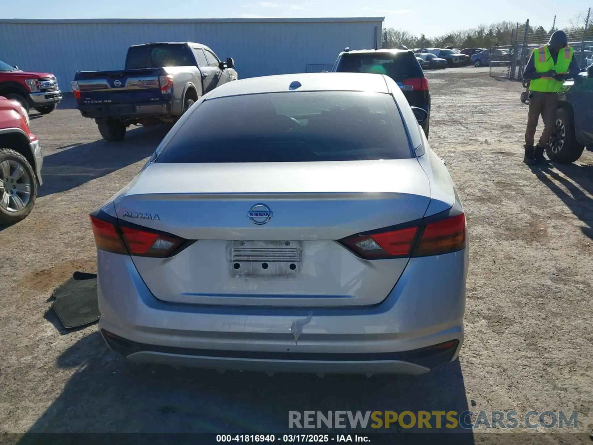 16 Photograph of a damaged car 1N4BL4BV5LC202308 NISSAN ALTIMA 2020