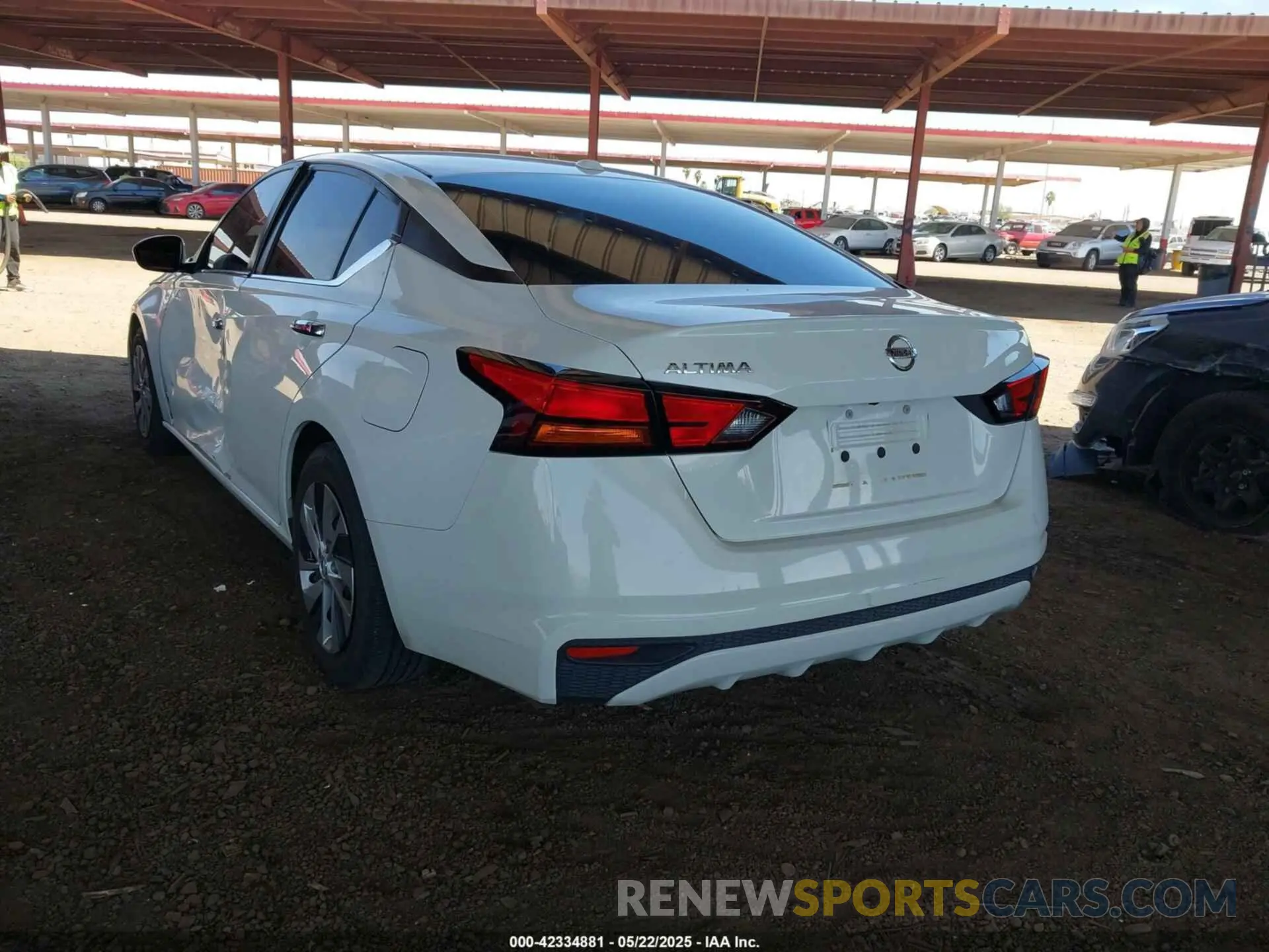 3 Фотография поврежденного автомобиля 1N4BL4BV5LC212904 NISSAN ALTIMA 2020