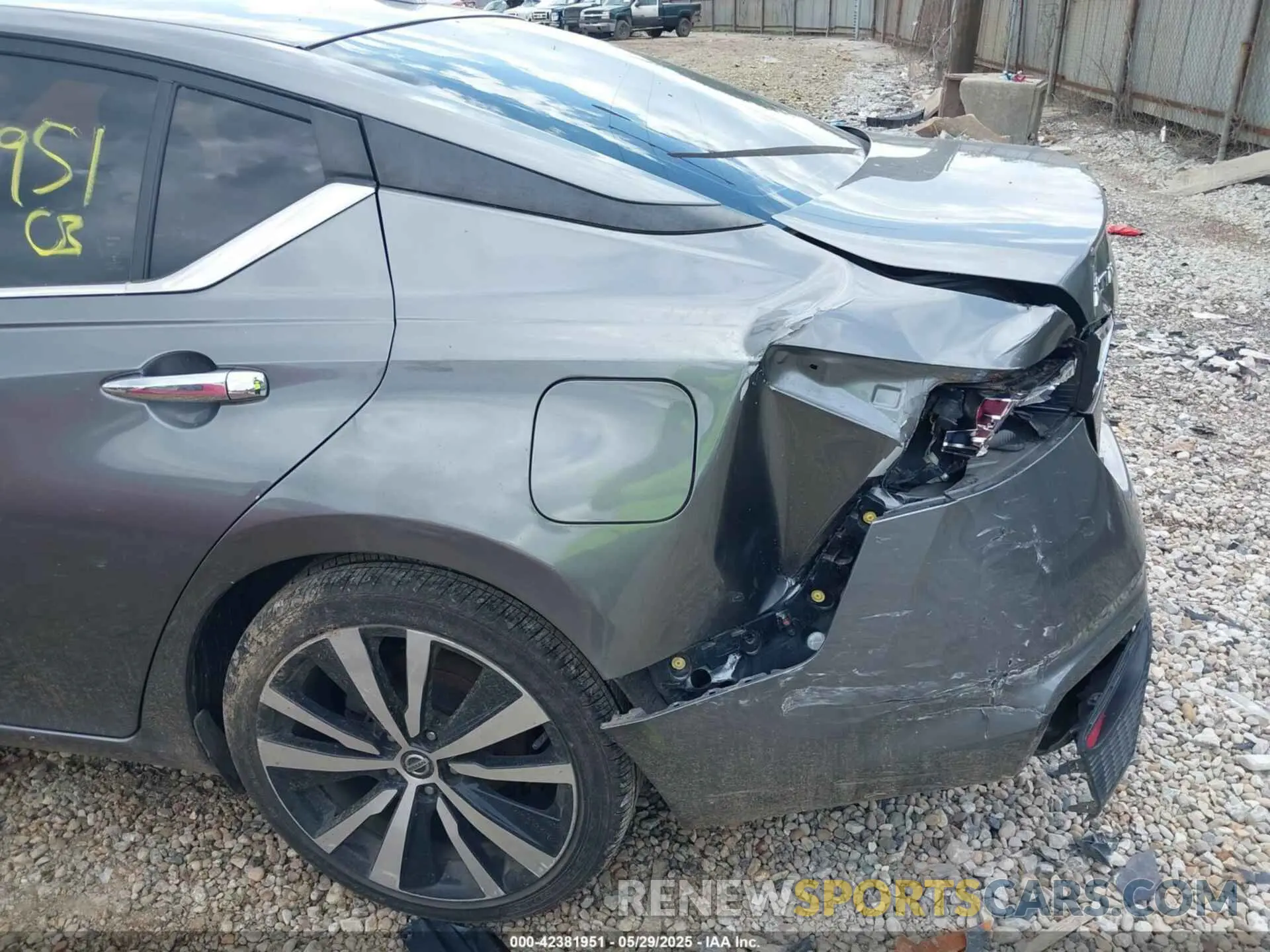 12 Photograph of a damaged car 1N4BL4BV5LC224020 NISSAN ALTIMA 2020