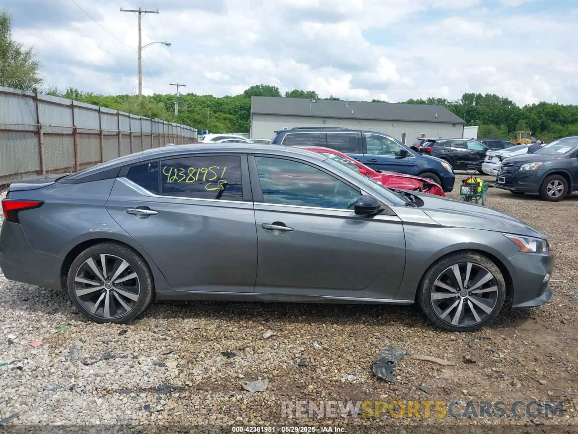 14 Photograph of a damaged car 1N4BL4BV5LC224020 NISSAN ALTIMA 2020