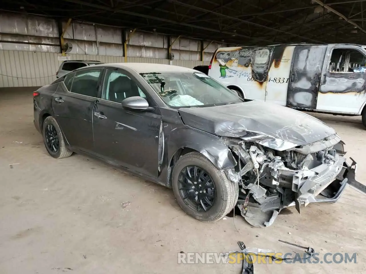 4 Photograph of a damaged car 1N4BL4BV5LC239830 NISSAN ALTIMA 2020