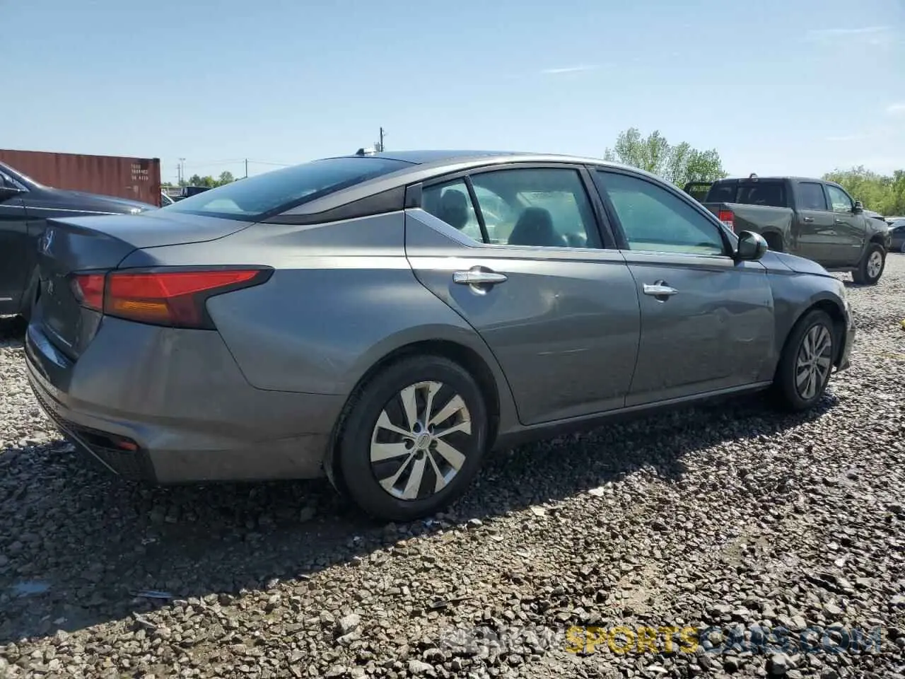 3 Photograph of a damaged car 1N4BL4BV5LC247023 NISSAN ALTIMA 2020