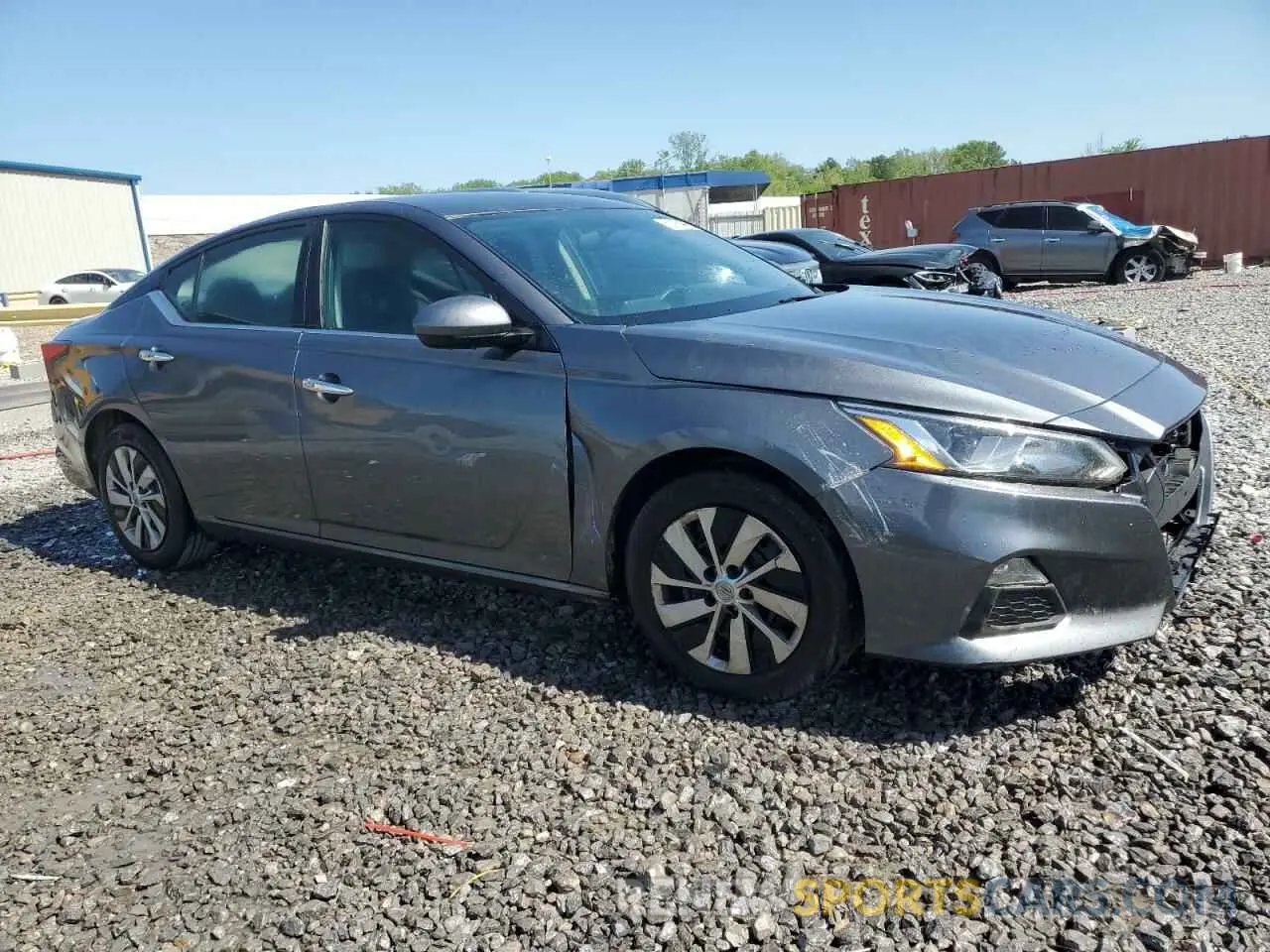 4 Photograph of a damaged car 1N4BL4BV5LC247023 NISSAN ALTIMA 2020
