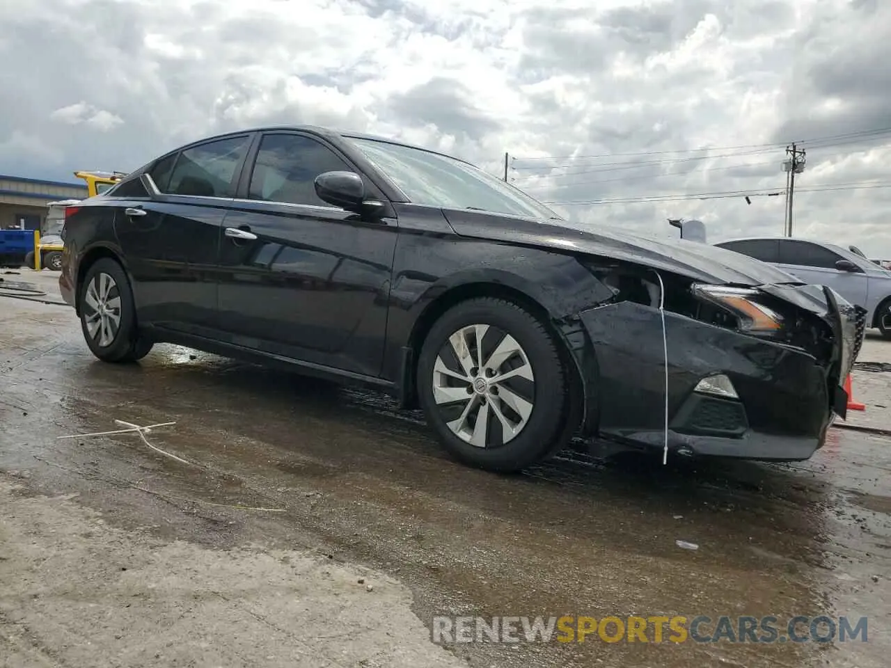 4 Photograph of a damaged car 1N4BL4BV5LC284296 NISSAN ALTIMA 2020