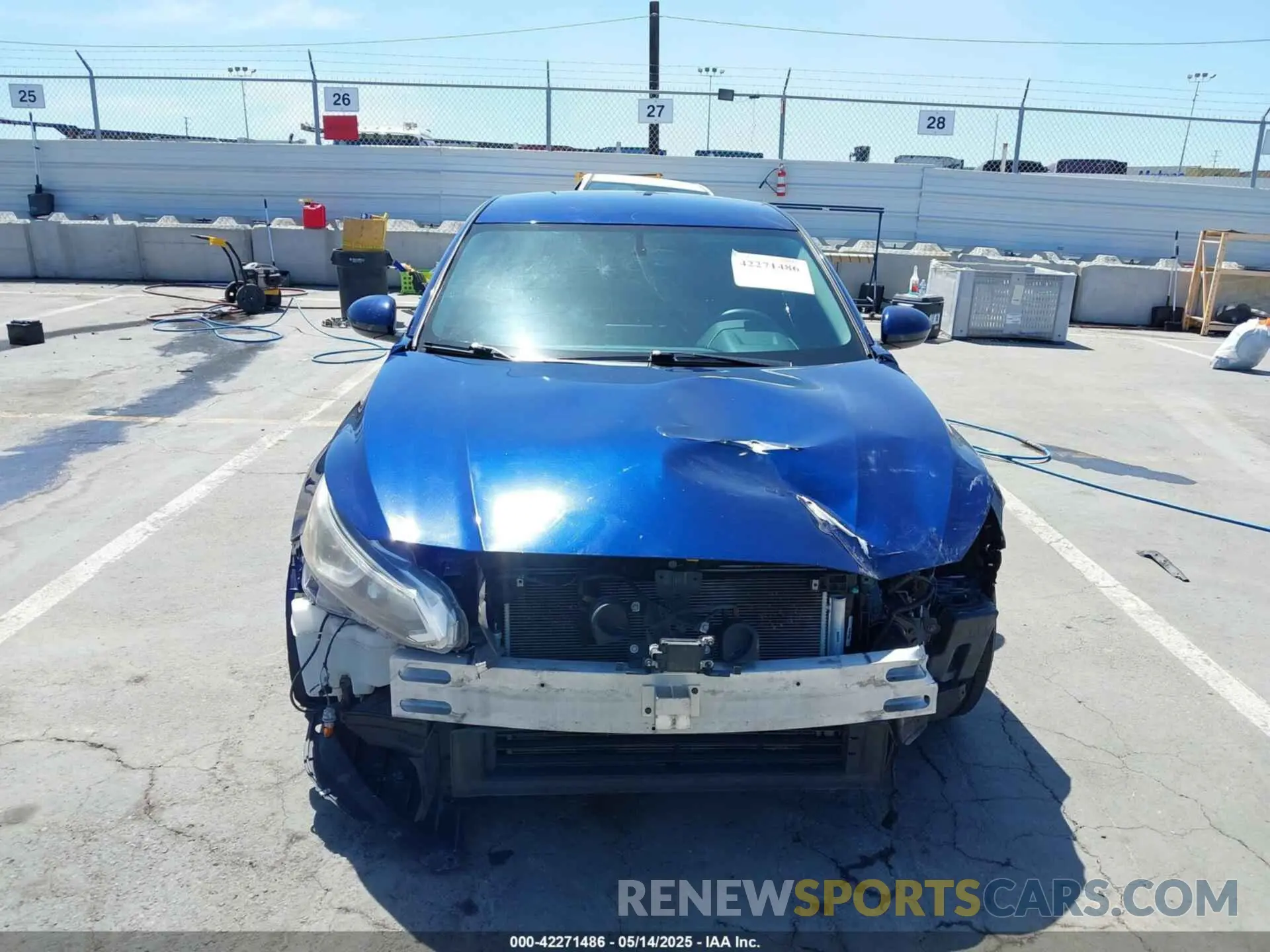 12 Photograph of a damaged car 1N4BL4BV5LN313753 NISSAN ALTIMA 2020