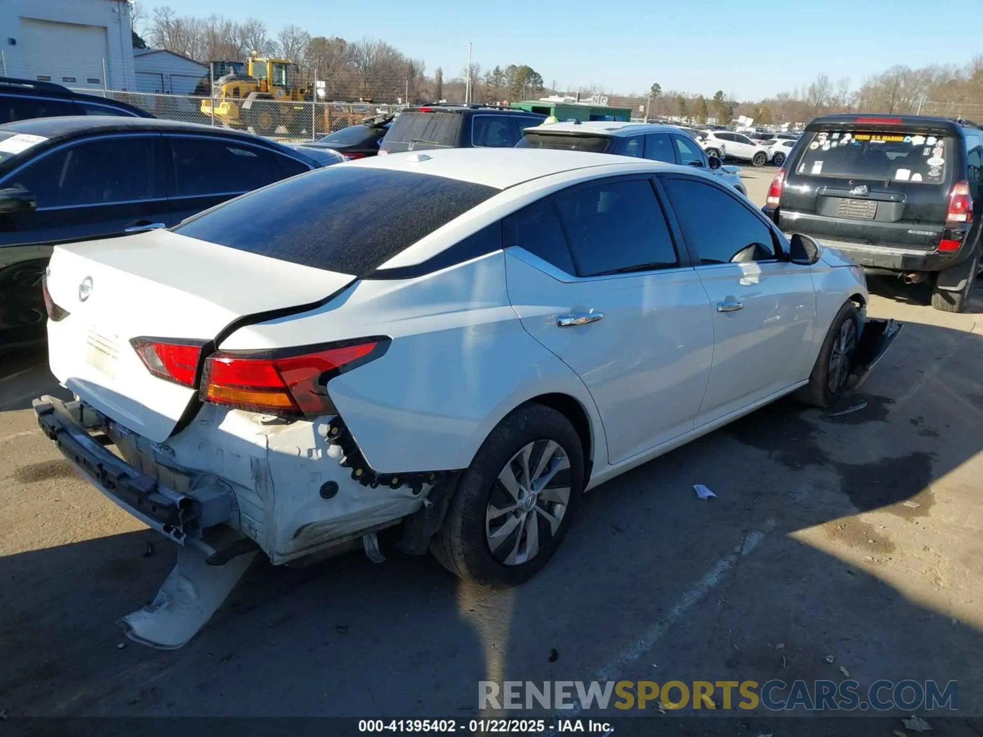 4 Фотография поврежденного автомобиля 1N4BL4BV6LC128820 NISSAN ALTIMA 2020