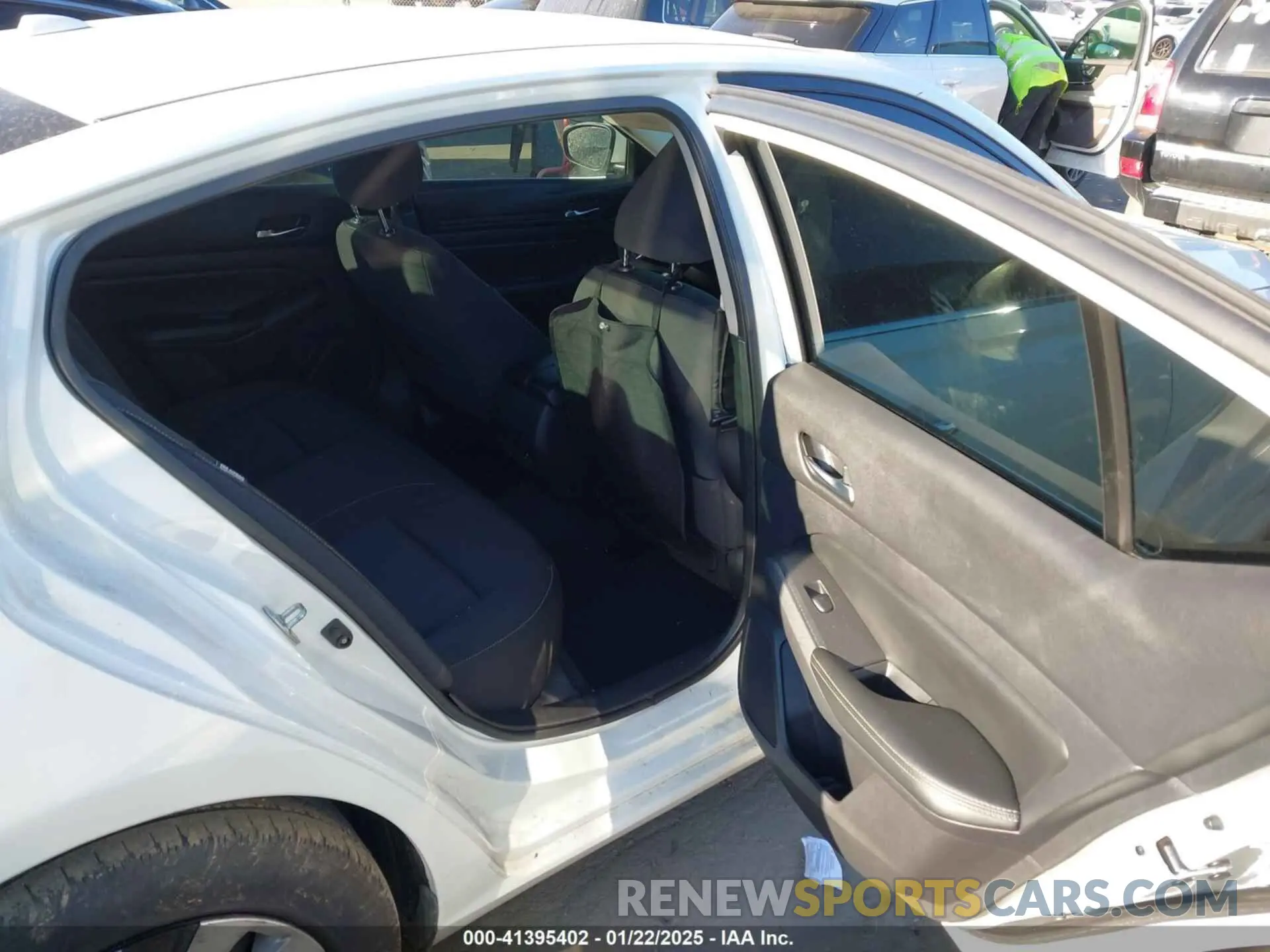 8 Фотография поврежденного автомобиля 1N4BL4BV6LC128820 NISSAN ALTIMA 2020