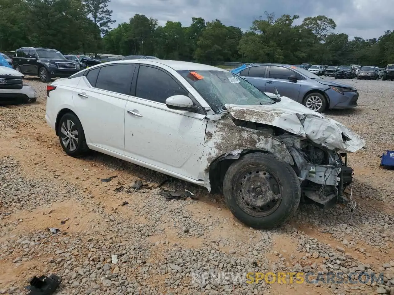 4 Photograph of a damaged car 1N4BL4BV6LC173417 NISSAN ALTIMA 2020