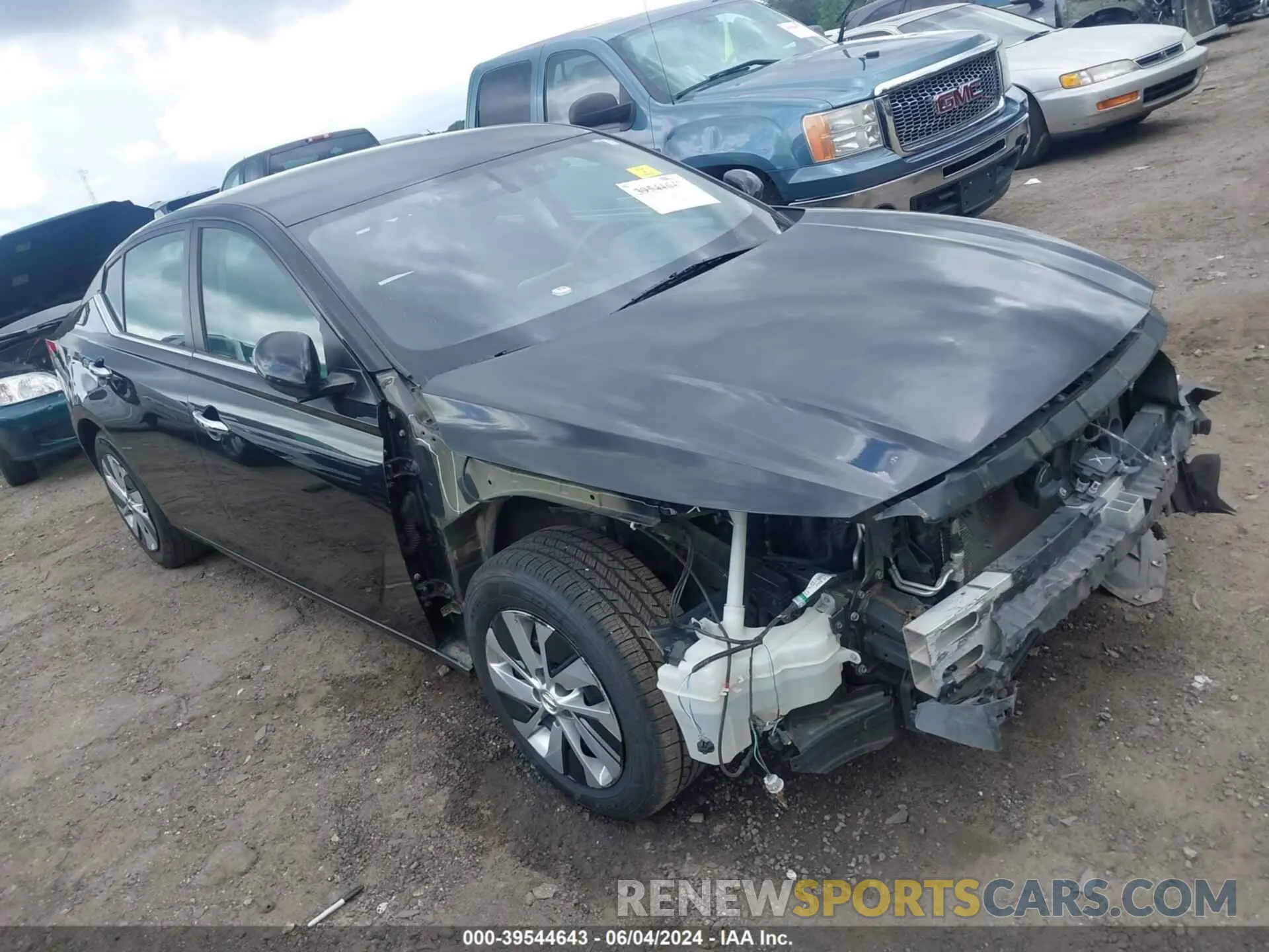 1 Photograph of a damaged car 1N4BL4BV6LC205928 NISSAN ALTIMA 2020
