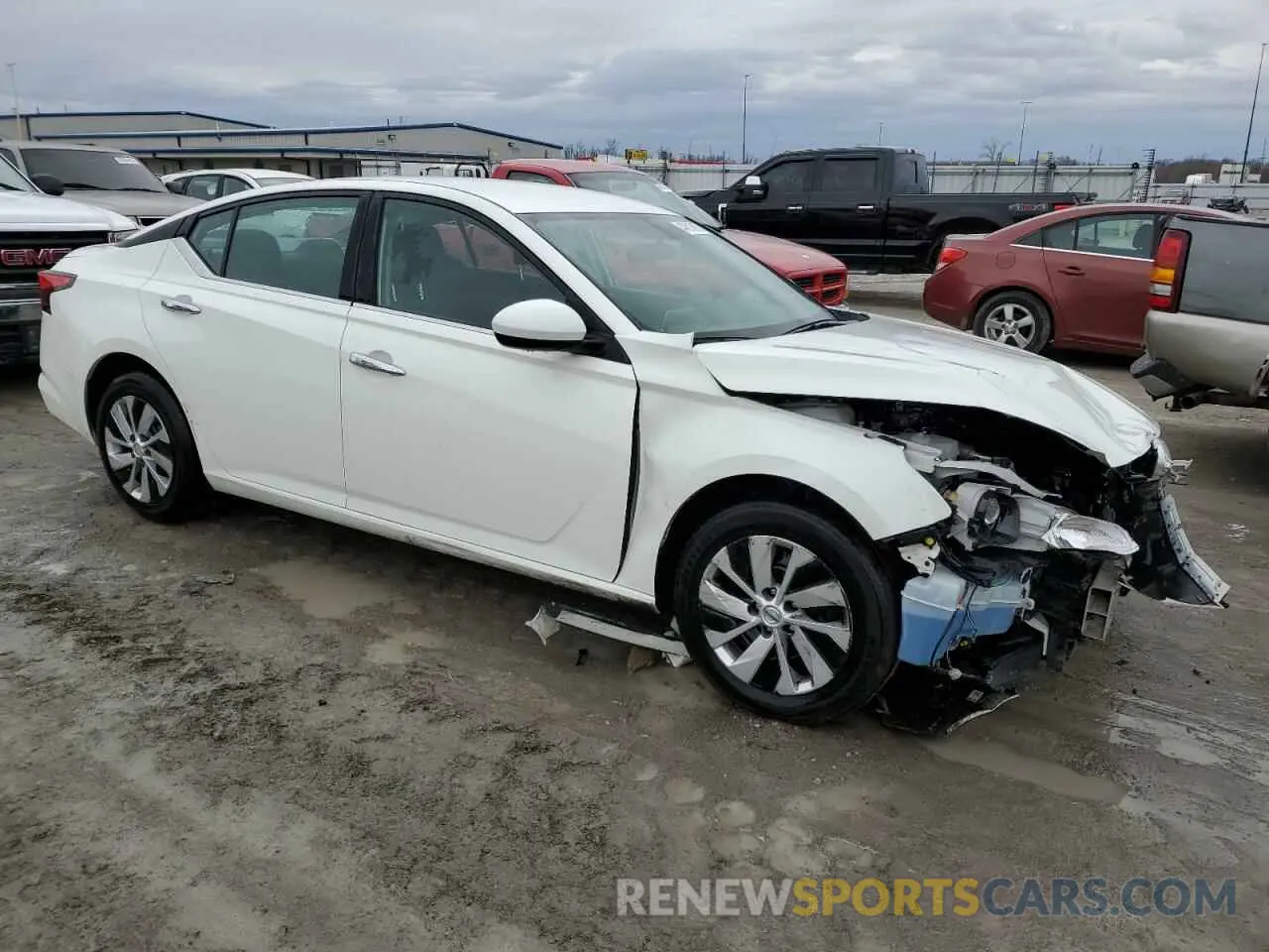 4 Photograph of a damaged car 1N4BL4BV6LC208179 NISSAN ALTIMA 2020