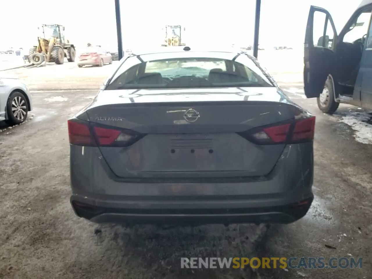 6 Photograph of a damaged car 1N4BL4BV6LC210983 NISSAN ALTIMA 2020