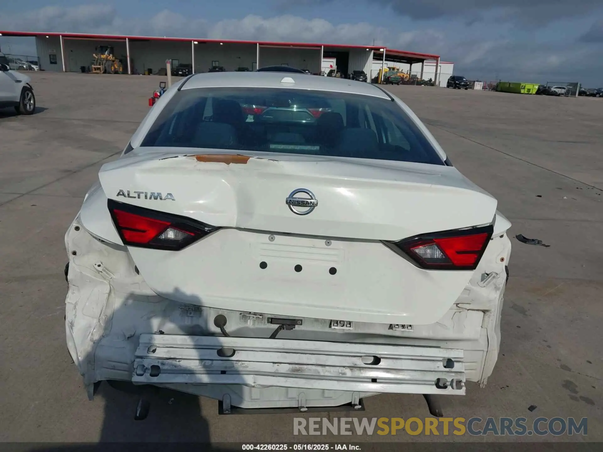 6 Photograph of a damaged car 1N4BL4BV6LC215407 NISSAN ALTIMA 2020
