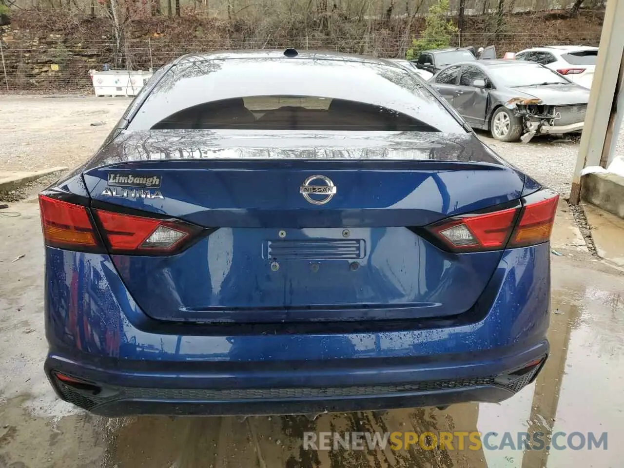 6 Photograph of a damaged car 1N4BL4BV6LC243174 NISSAN ALTIMA 2020