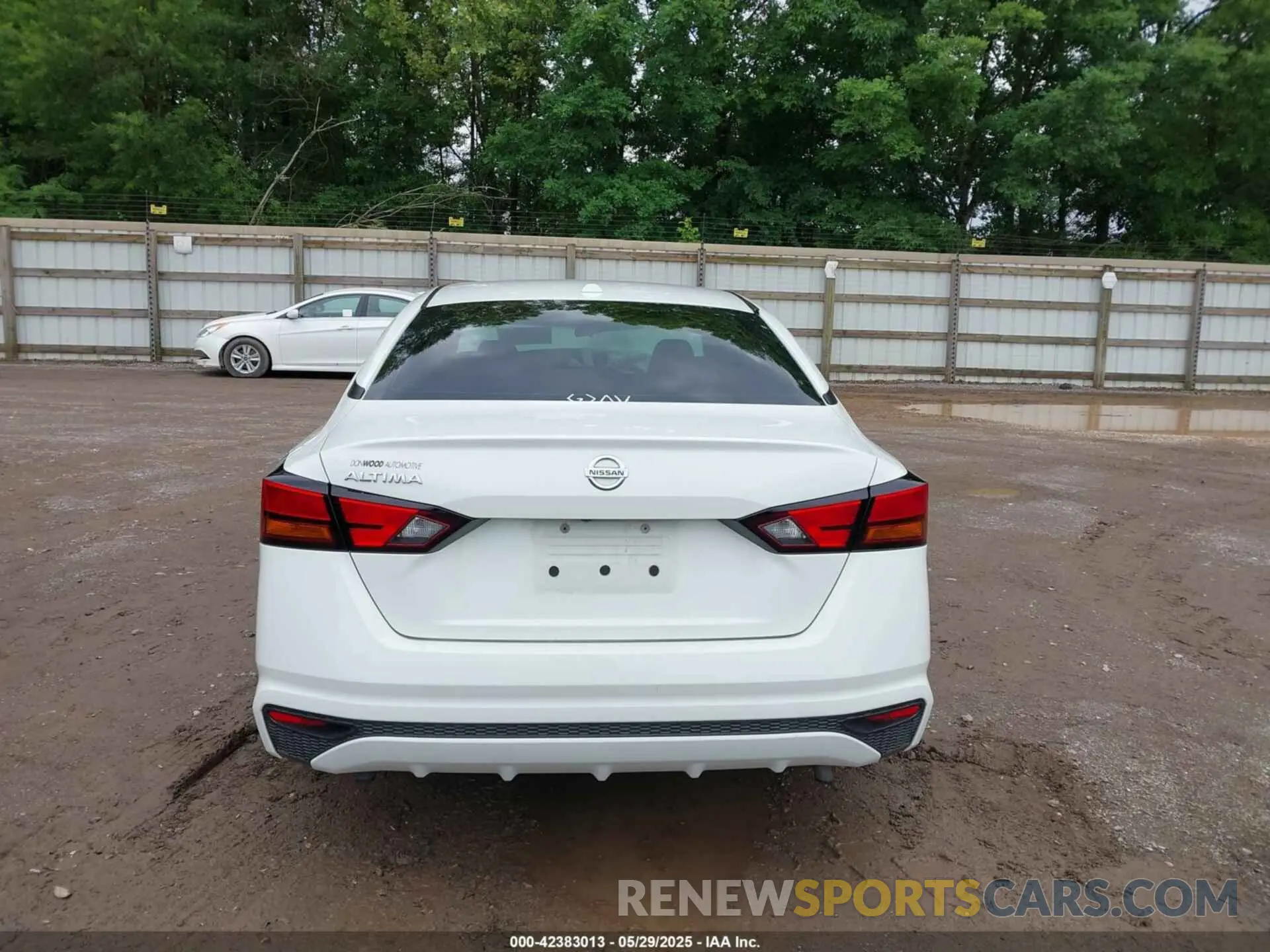 16 Photograph of a damaged car 1N4BL4BV6LC244891 NISSAN ALTIMA 2020