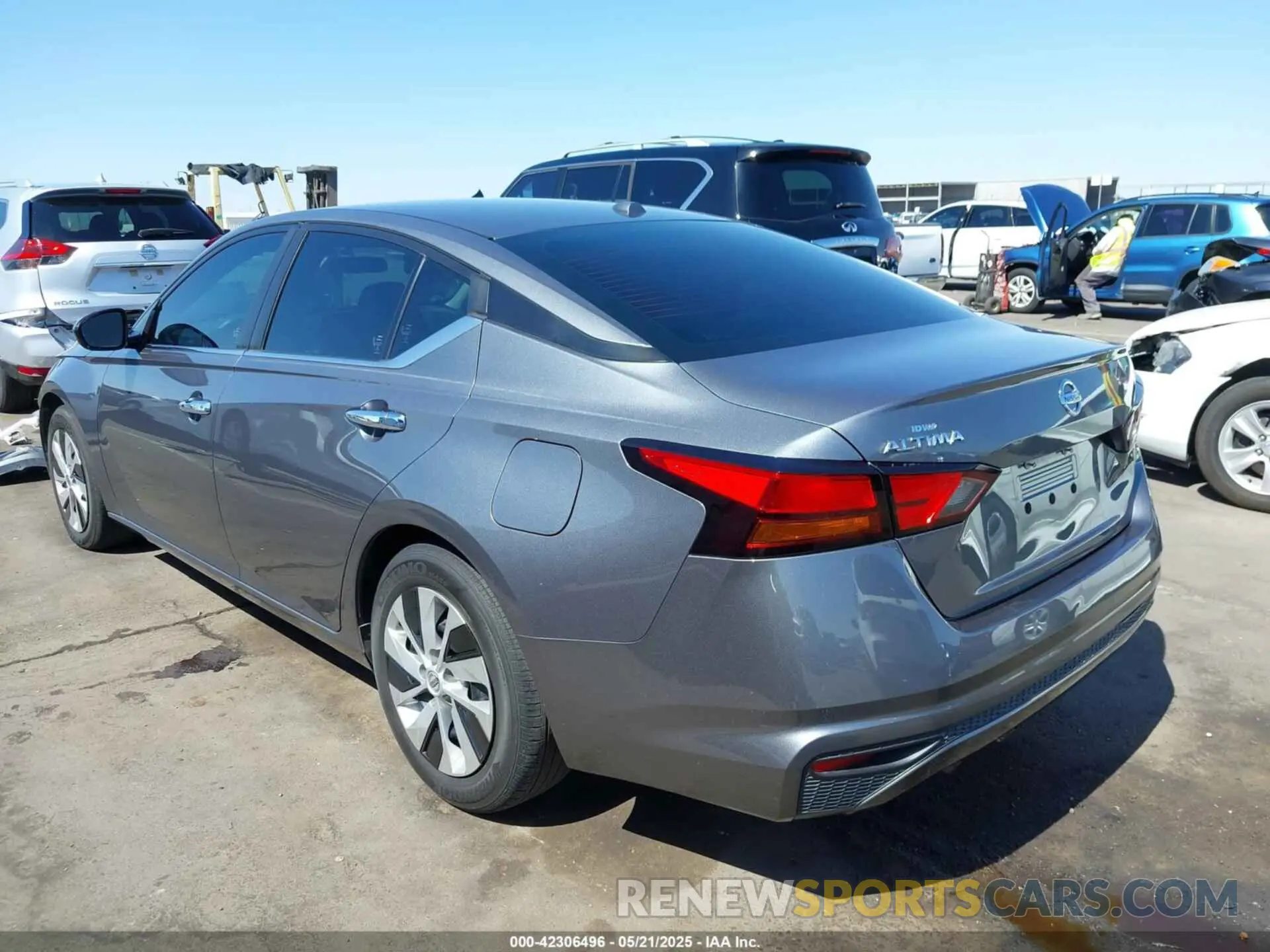 3 Фотография поврежденного автомобиля 1N4BL4BV6LC255549 NISSAN ALTIMA 2020