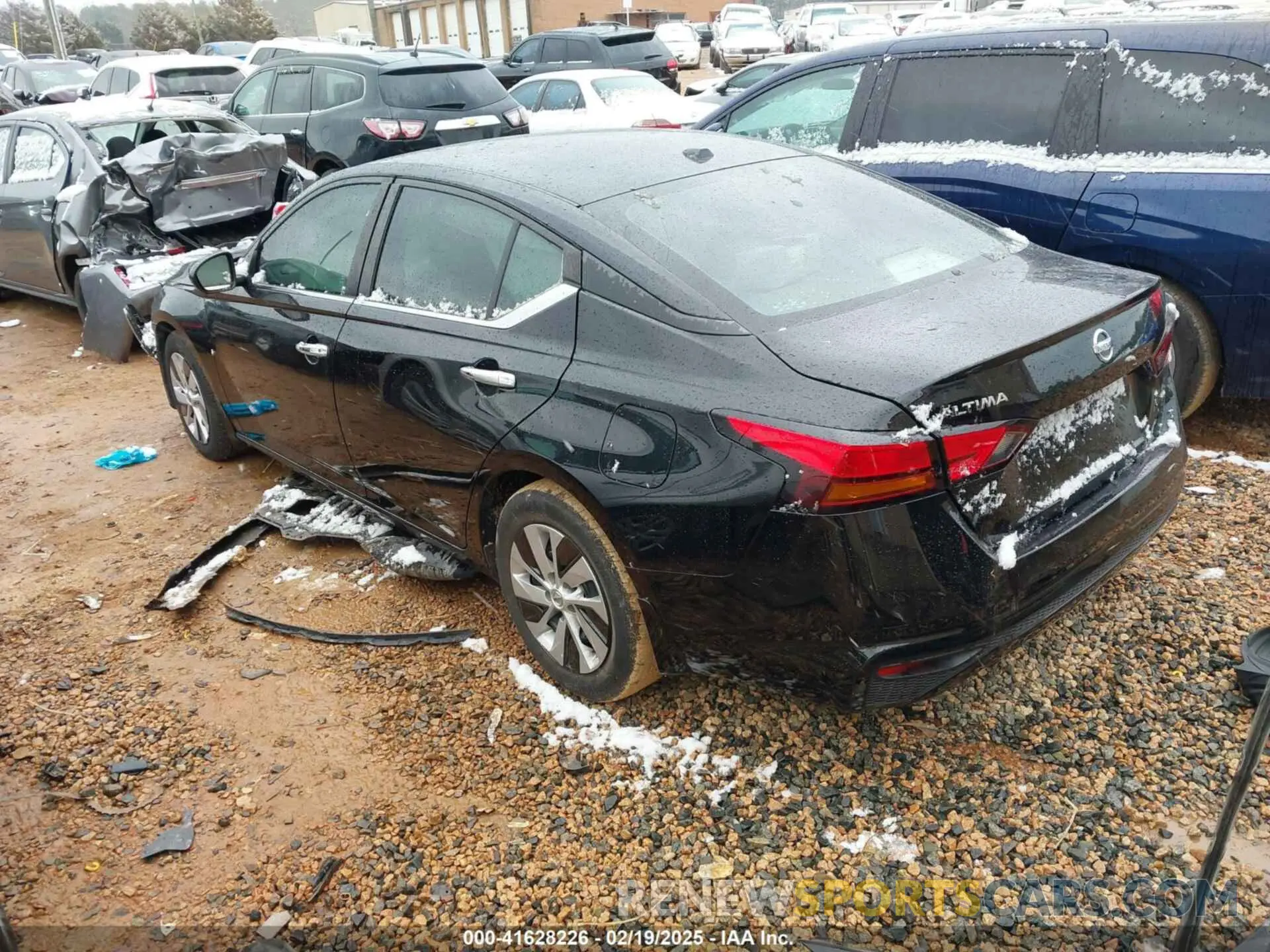 3 Photograph of a damaged car 1N4BL4BV6LC271461 NISSAN ALTIMA 2020