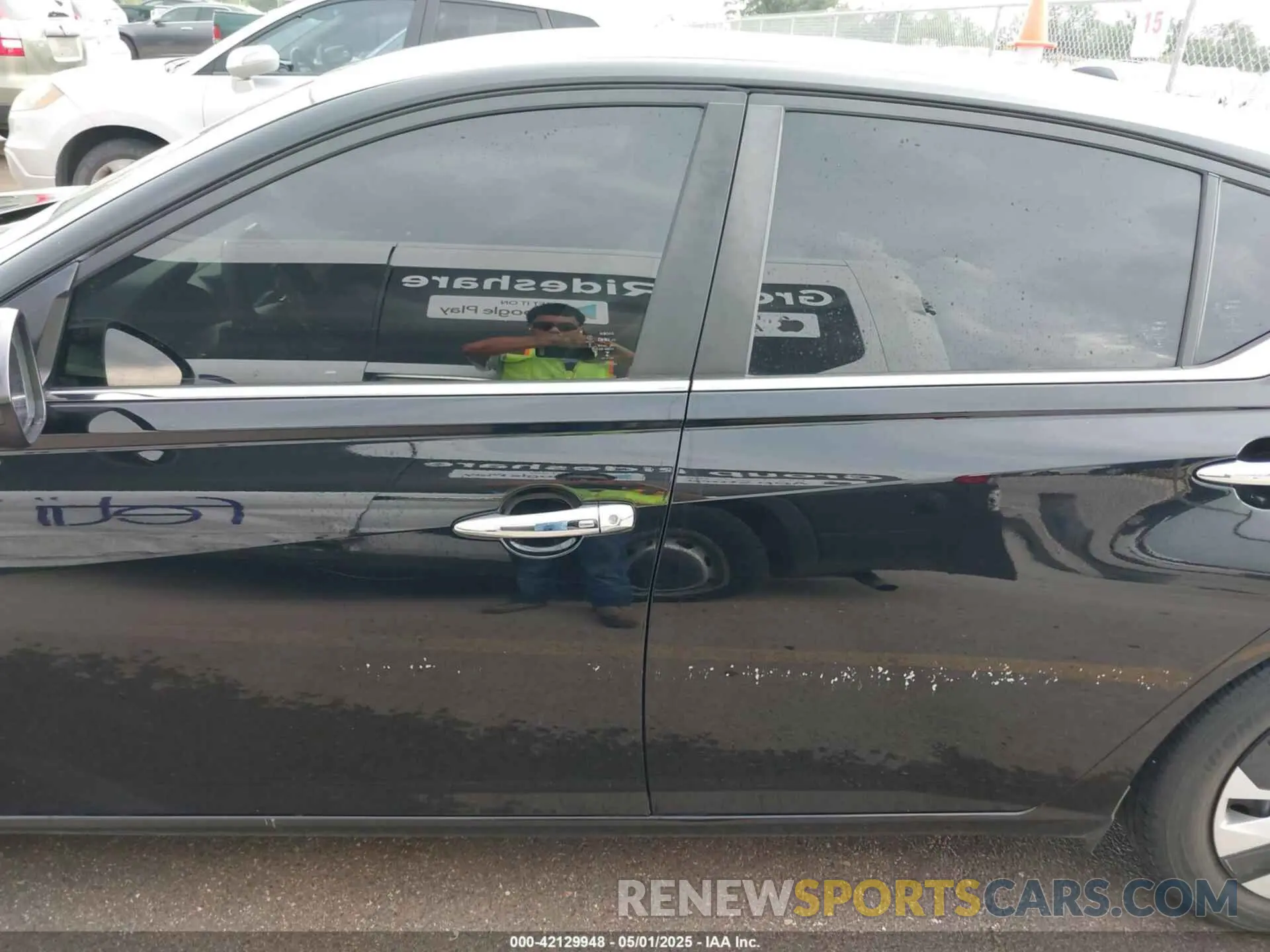 15 Photograph of a damaged car 1N4BL4BV6LN305158 NISSAN ALTIMA 2020