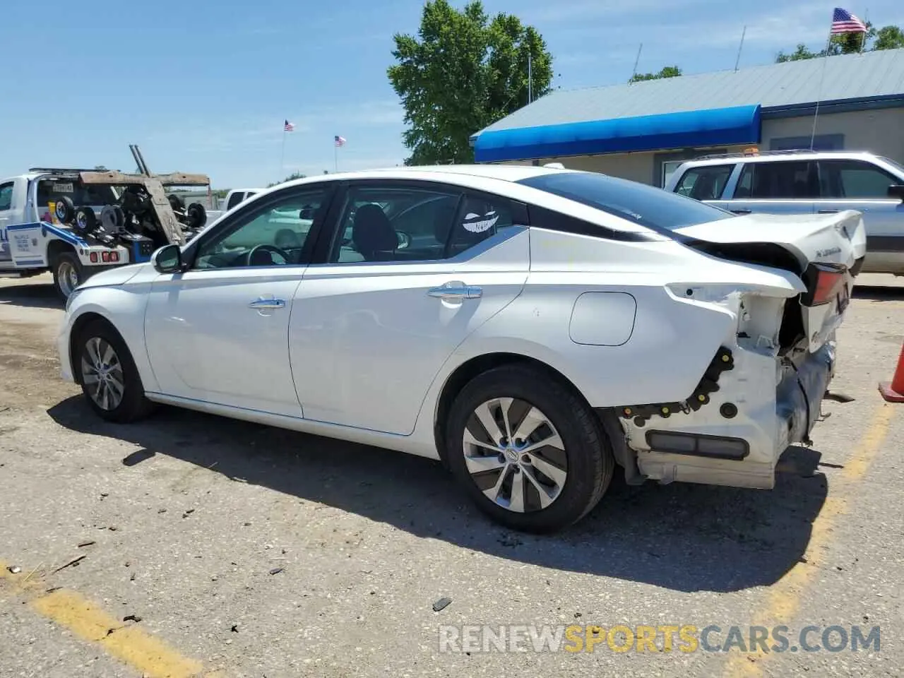 2 Photograph of a damaged car 1N4BL4BV6LN313194 NISSAN ALTIMA 2020