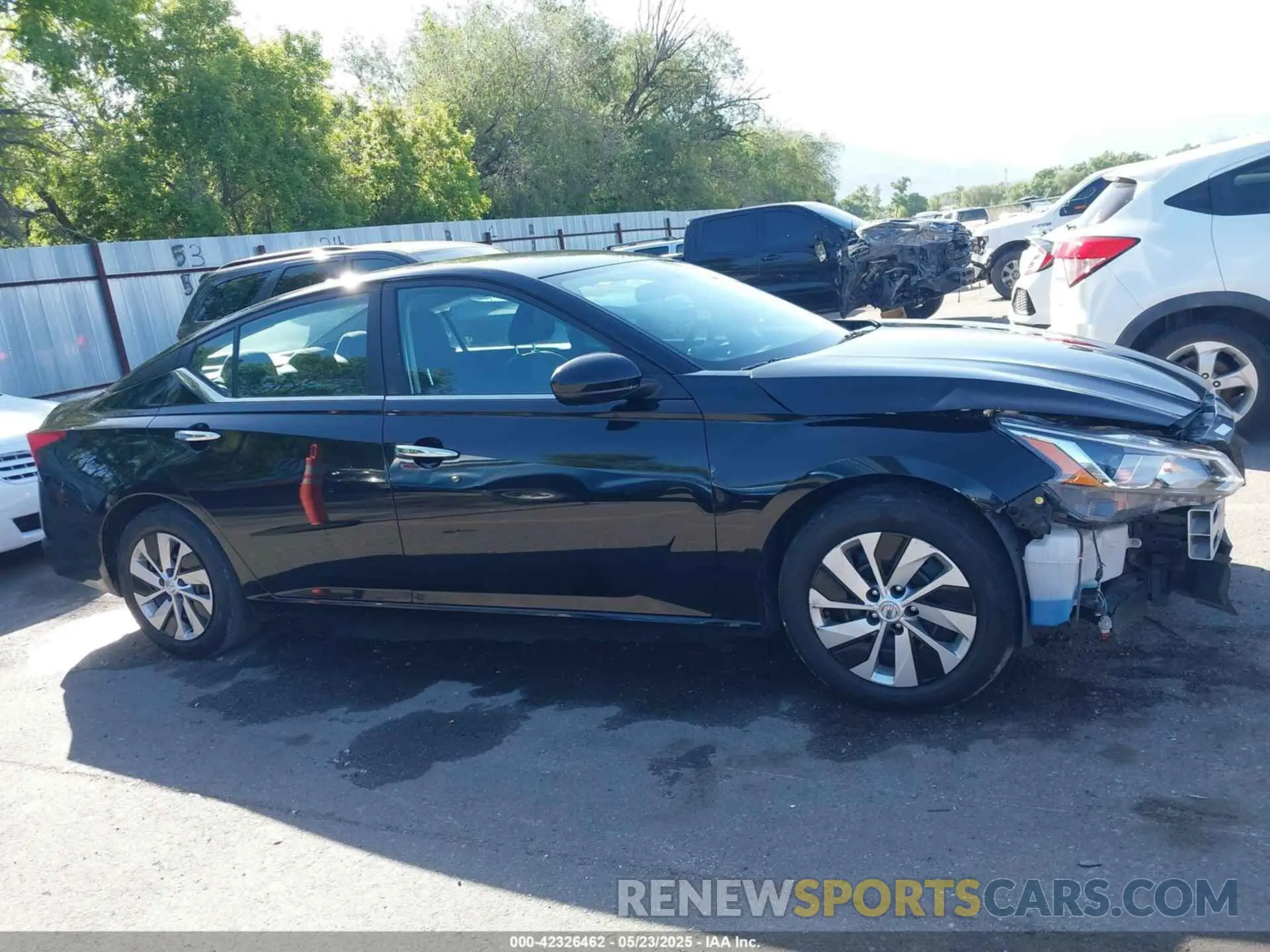 14 Photograph of a damaged car 1N4BL4BV6LN319318 NISSAN ALTIMA 2020