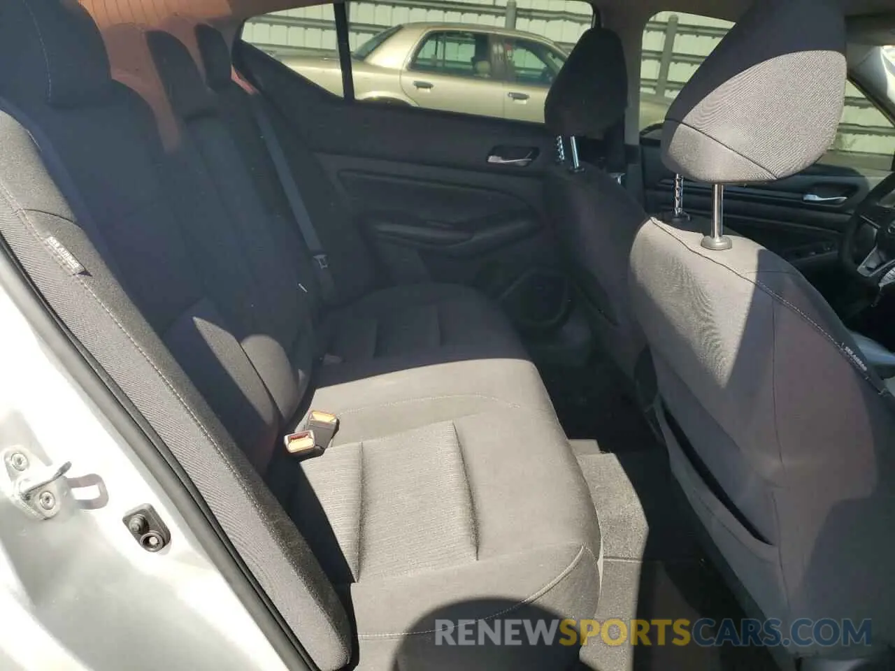 10 Photograph of a damaged car 1N4BL4BV7LC123156 NISSAN ALTIMA 2020