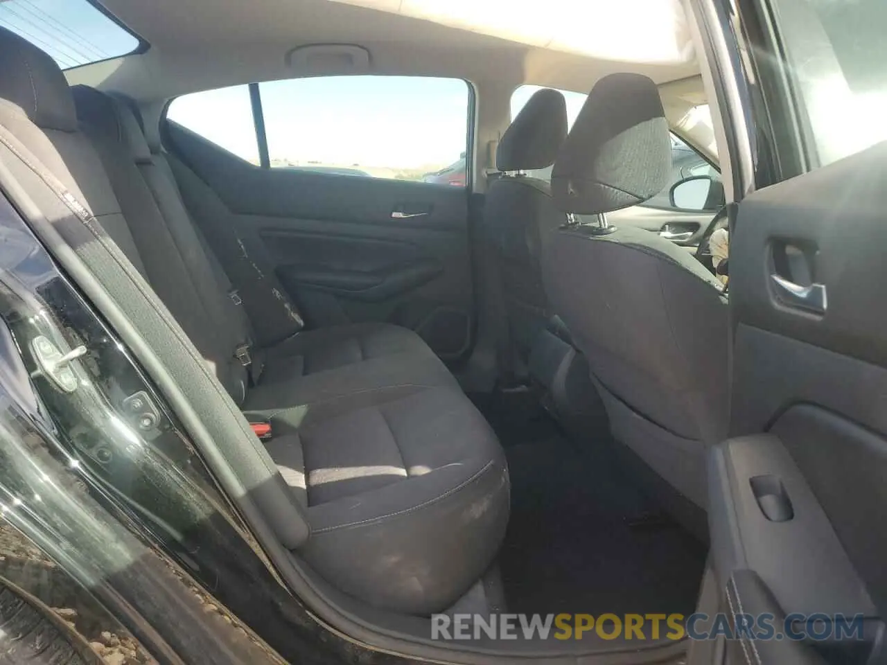 10 Photograph of a damaged car 1N4BL4BV7LC158523 NISSAN ALTIMA 2020