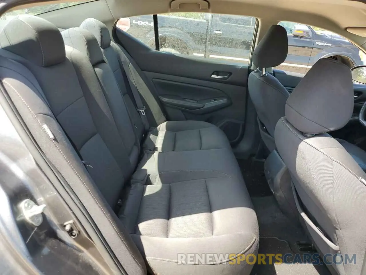10 Photograph of a damaged car 1N4BL4BV7LC172373 NISSAN ALTIMA 2020