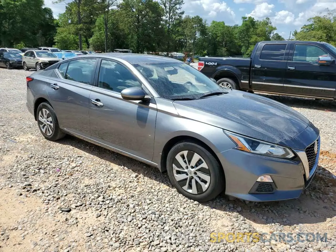 4 Photograph of a damaged car 1N4BL4BV7LC172373 NISSAN ALTIMA 2020